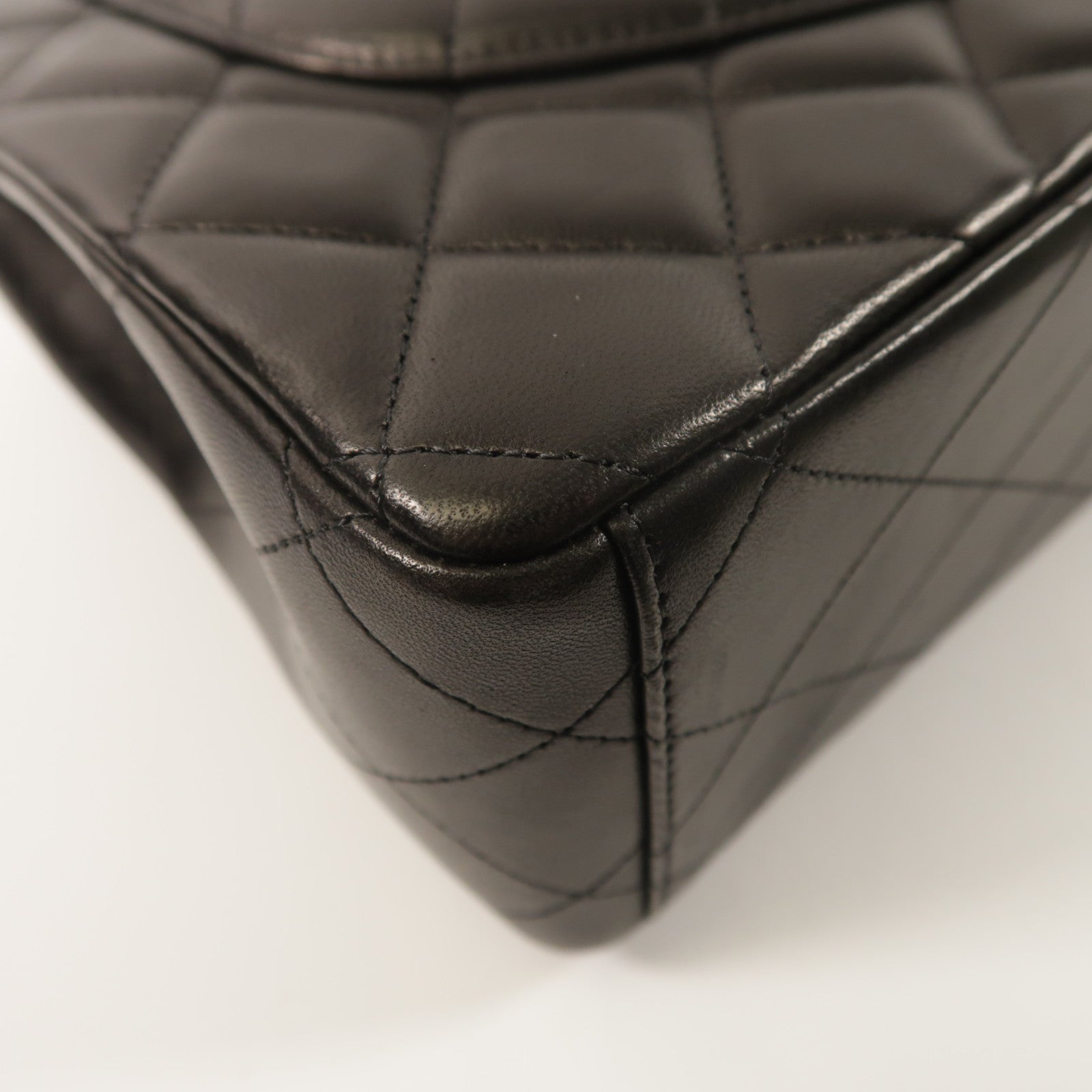 CHANEL 羊皮皮革Maxi Classic鏈帶肩背袋