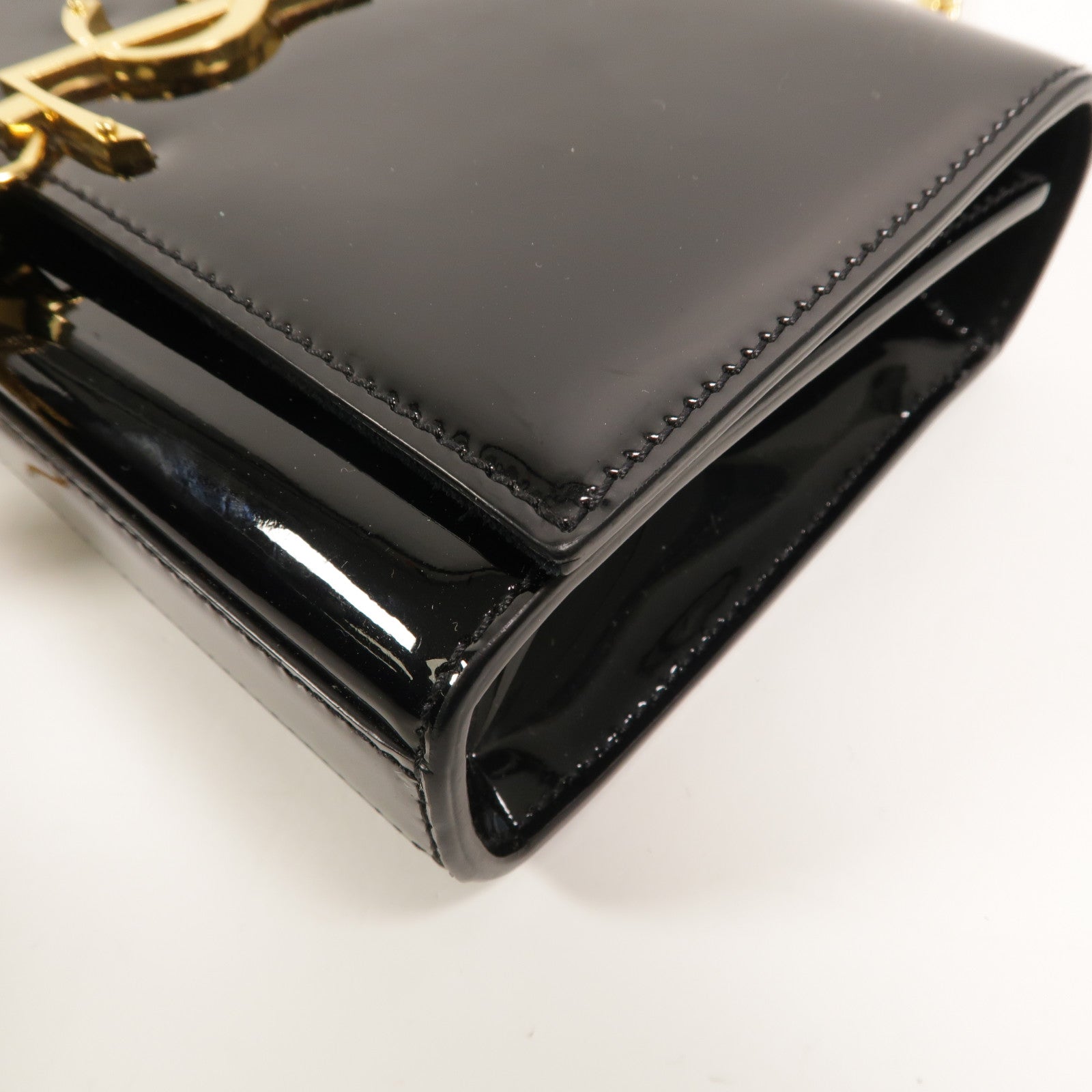SAINT LAURENT 漆皮皮革Kate Small鏈帶肩背袋