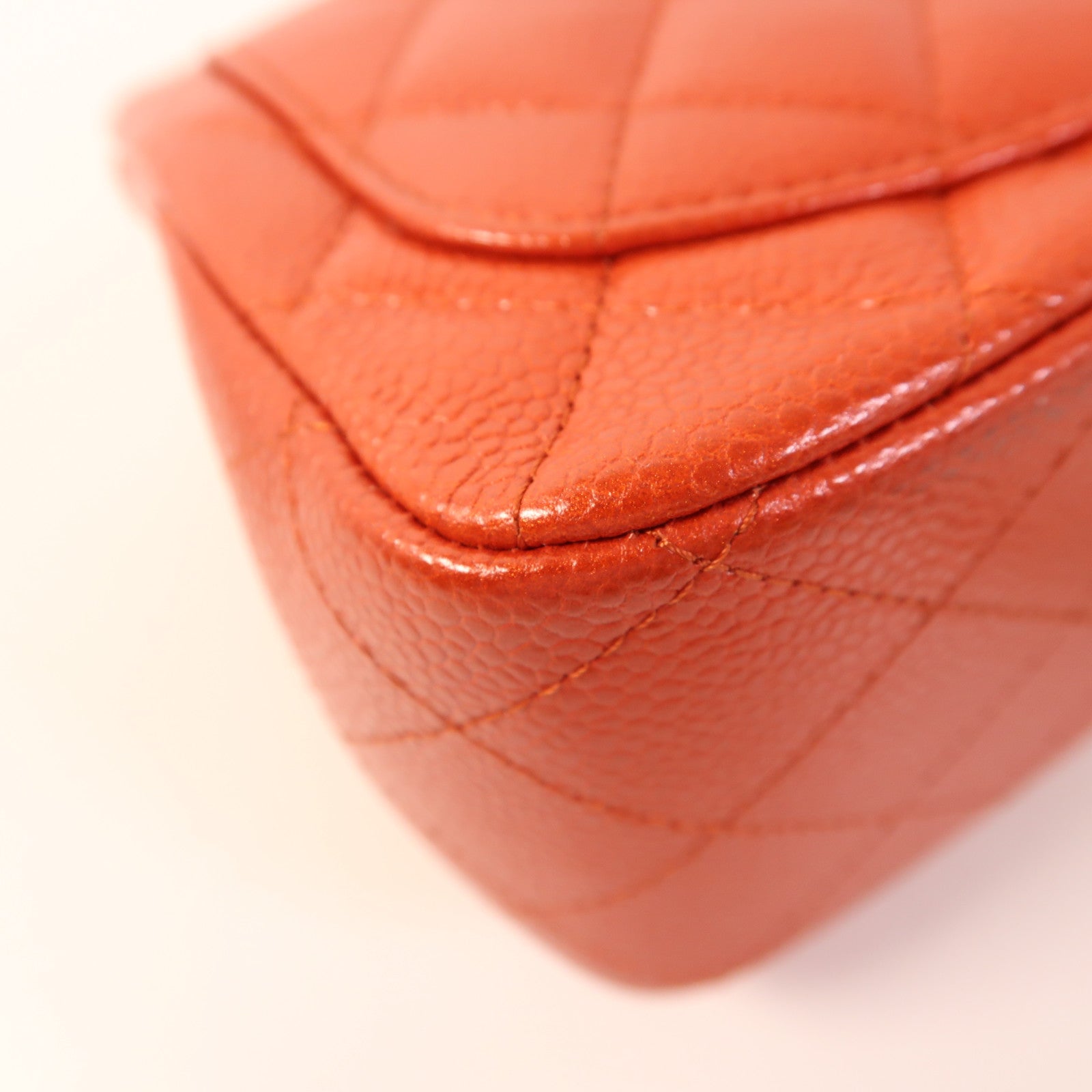 CHANEL 牛皮皮革Mini Classic 17金扣鏈帶肩背袋