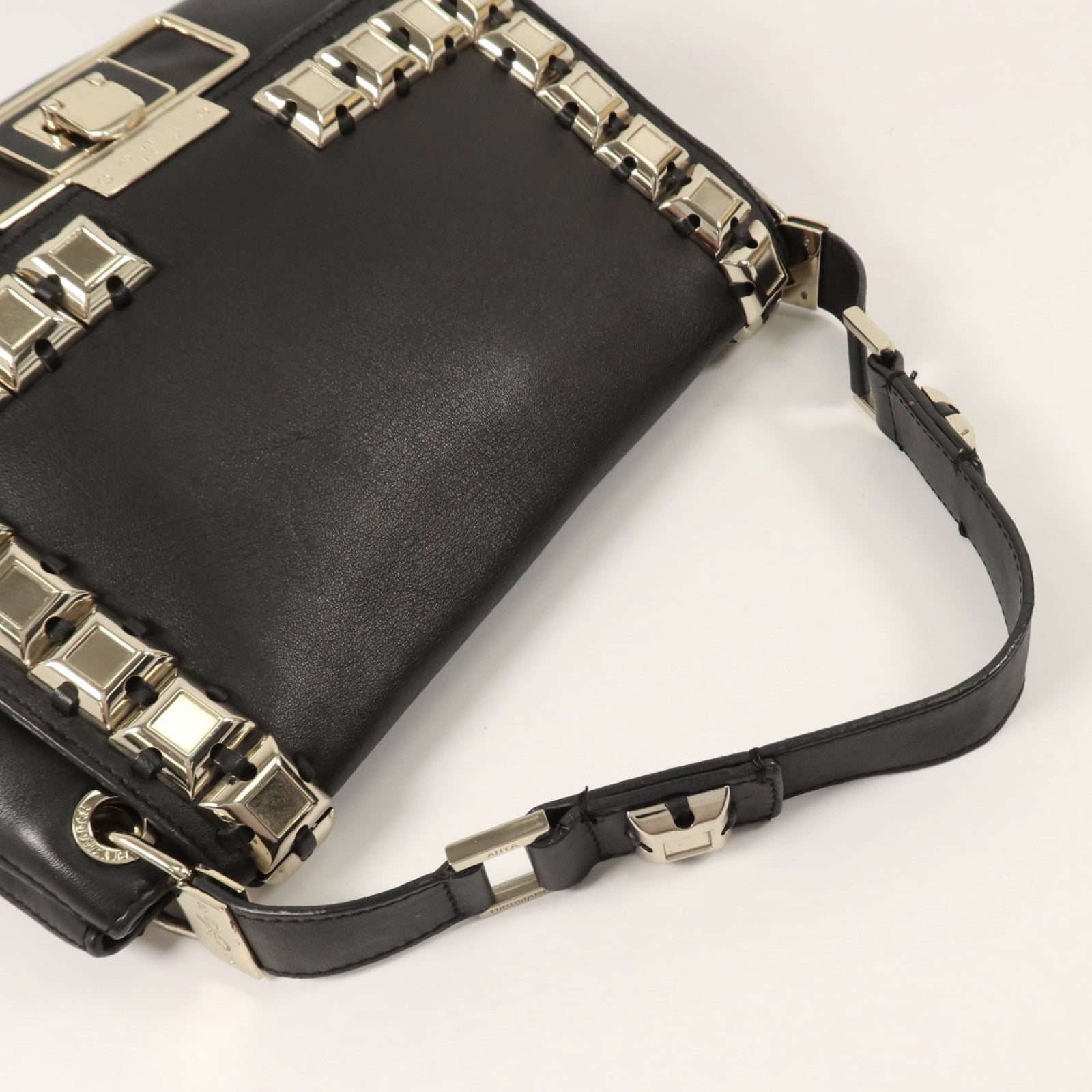 ANYA HINDMARCH 牛皮皮革Shoulder Bag金扣肩背袋