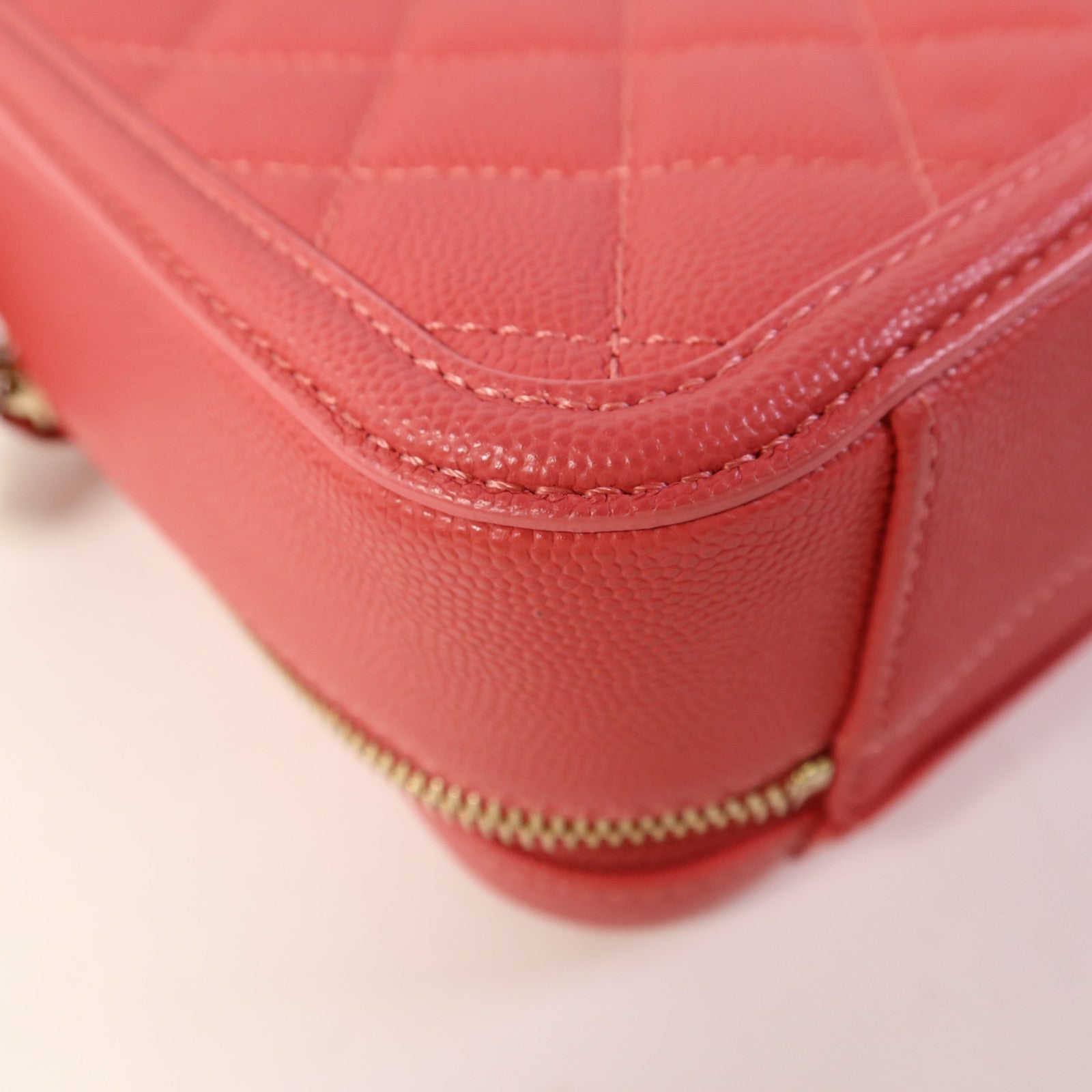 CHANEL 牛皮皮革Vanity Case金扣手挽肩背兩用袋