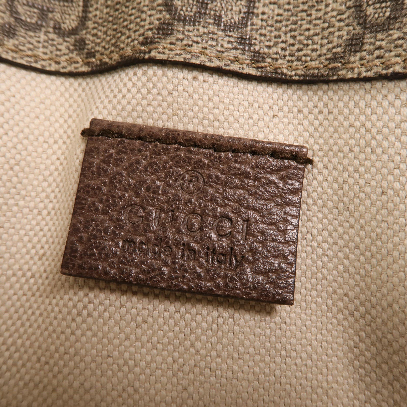 GUCCI 塗層帆布Neo Vintage GG Supreme金扣腰包