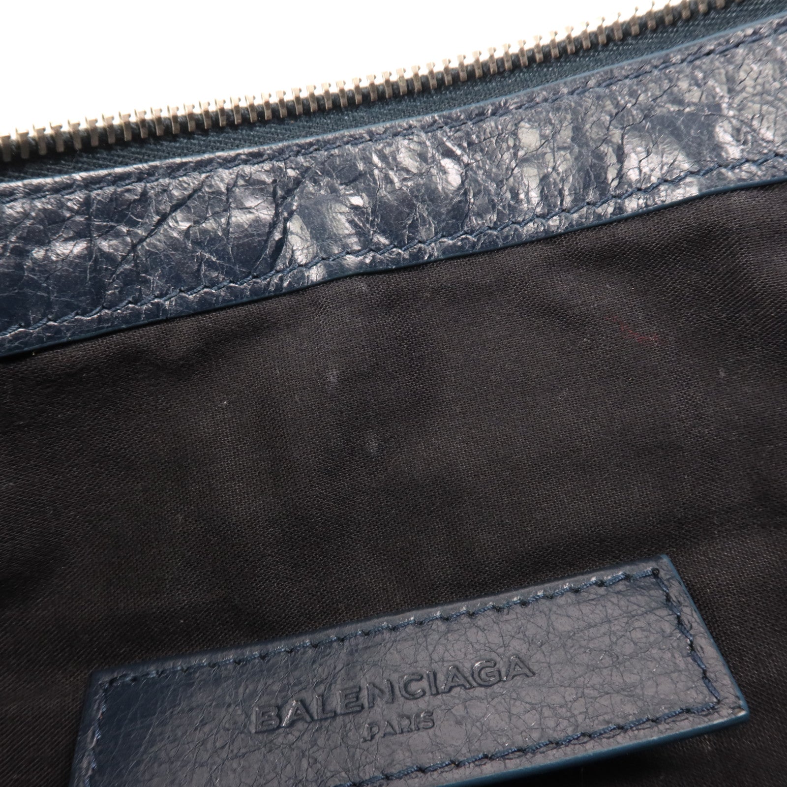 BALENCIAGA 牛皮皮革Pouch銀扣手拿包