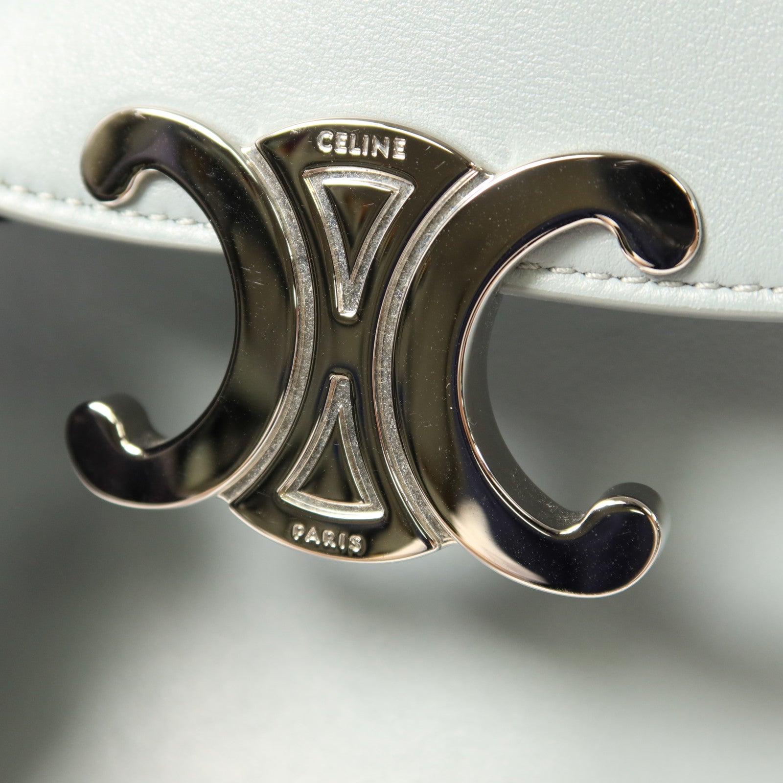 CELINE 牛皮皮革Bonnie銀扣背包