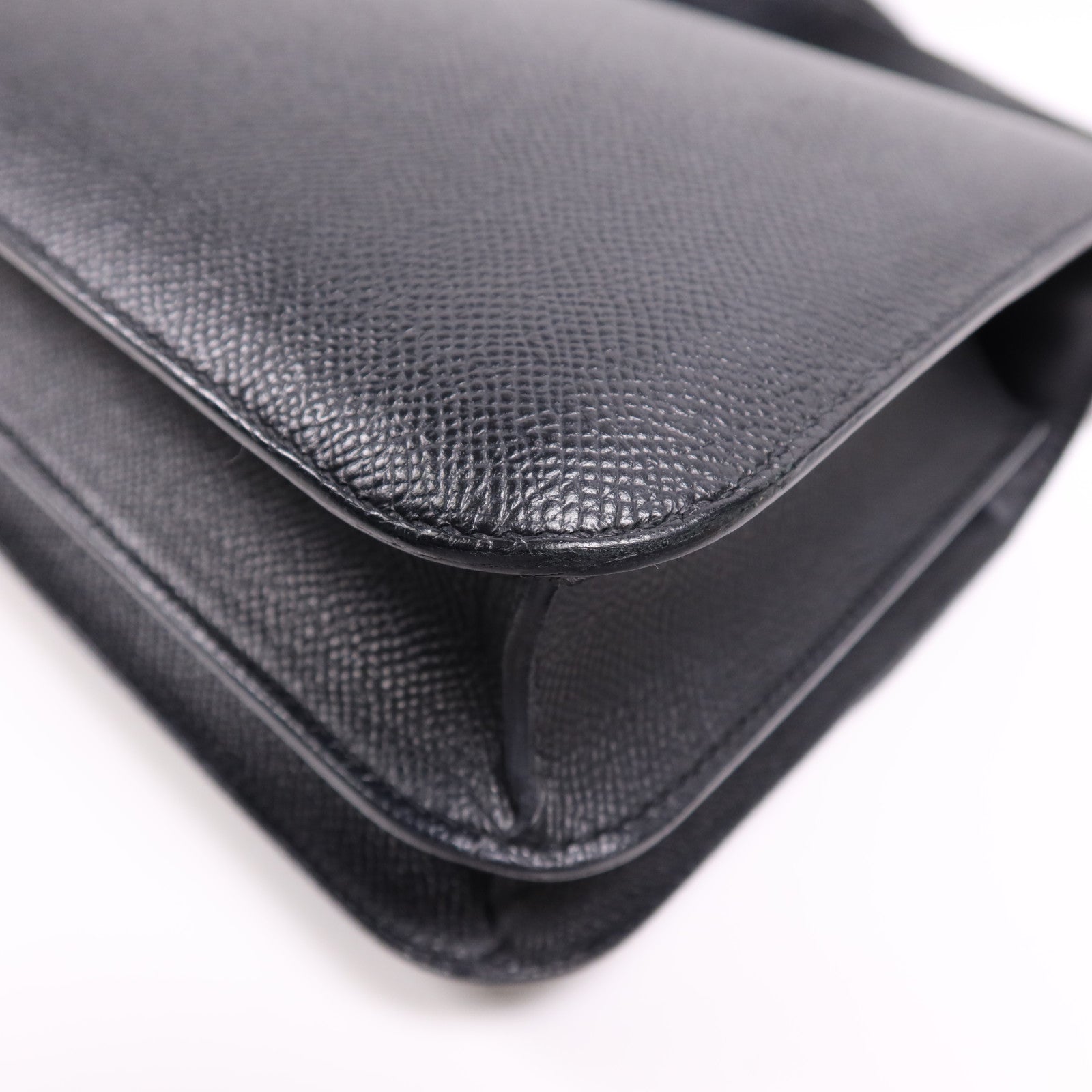 HERMES Epsom皮革Constance 24金扣肩背袋Noir