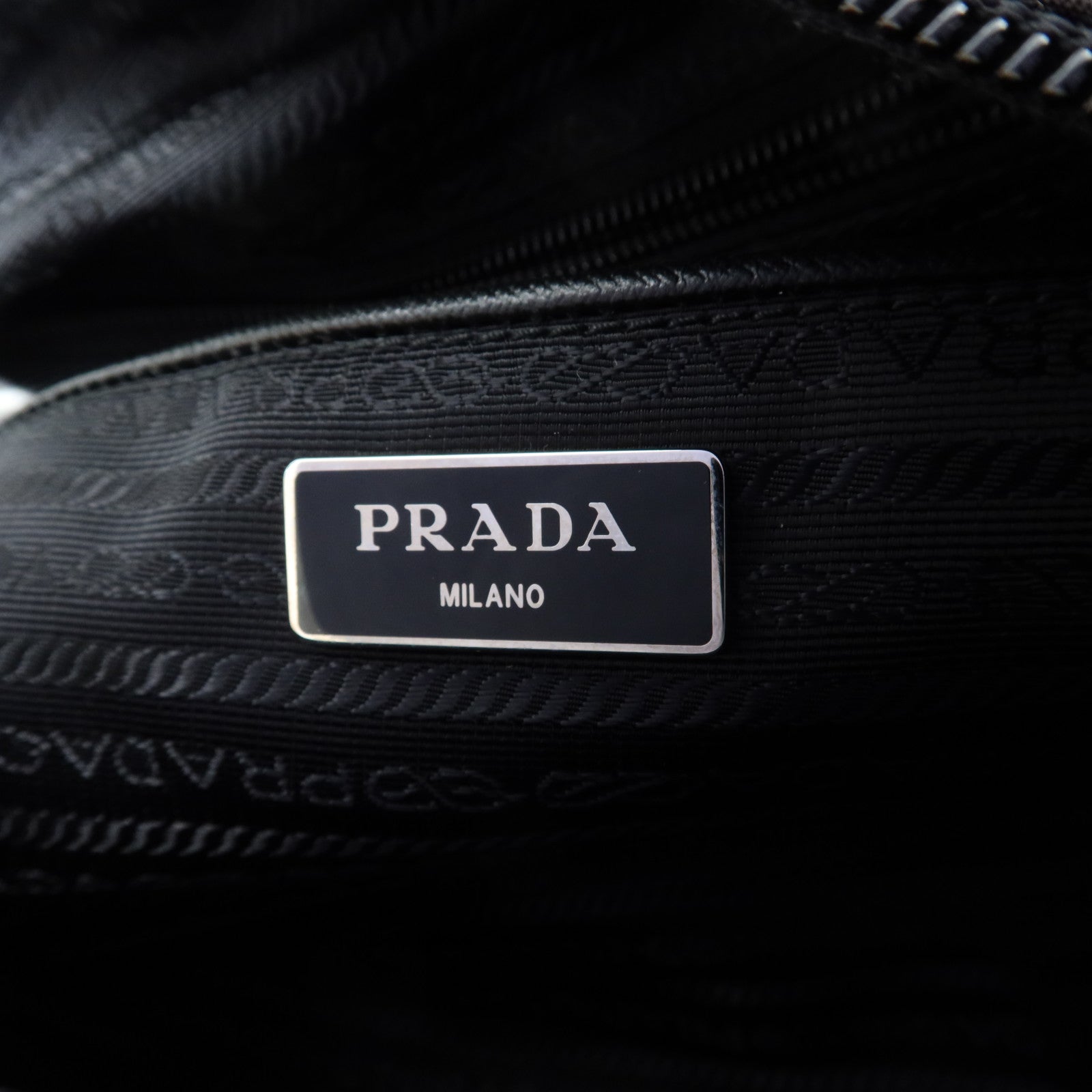 PRADA 尼龍2 Way Shoulder銀扣手挽肩背兩用袋