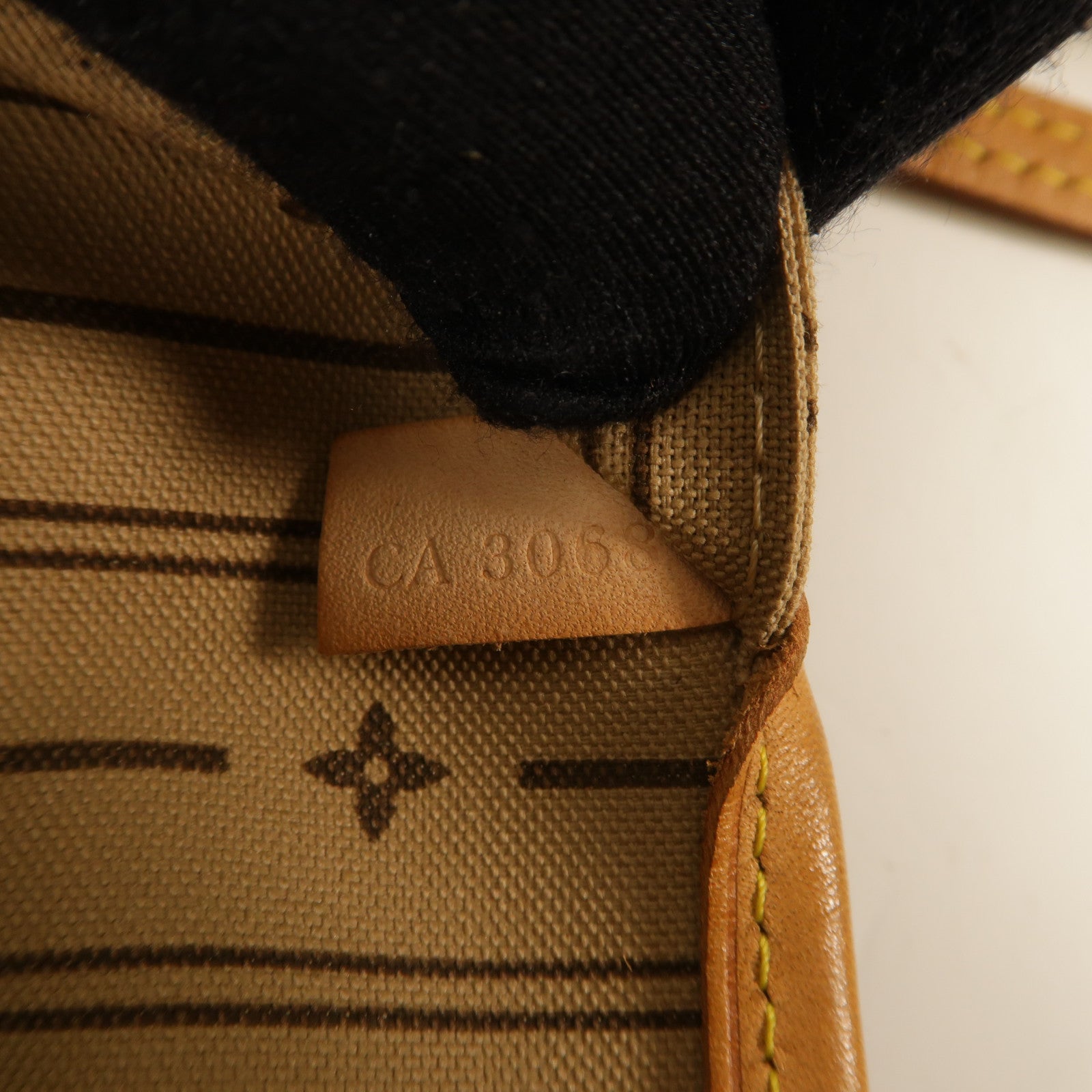 LOUIS VUITTON Monogram Neverfull MM金扣手挽袋