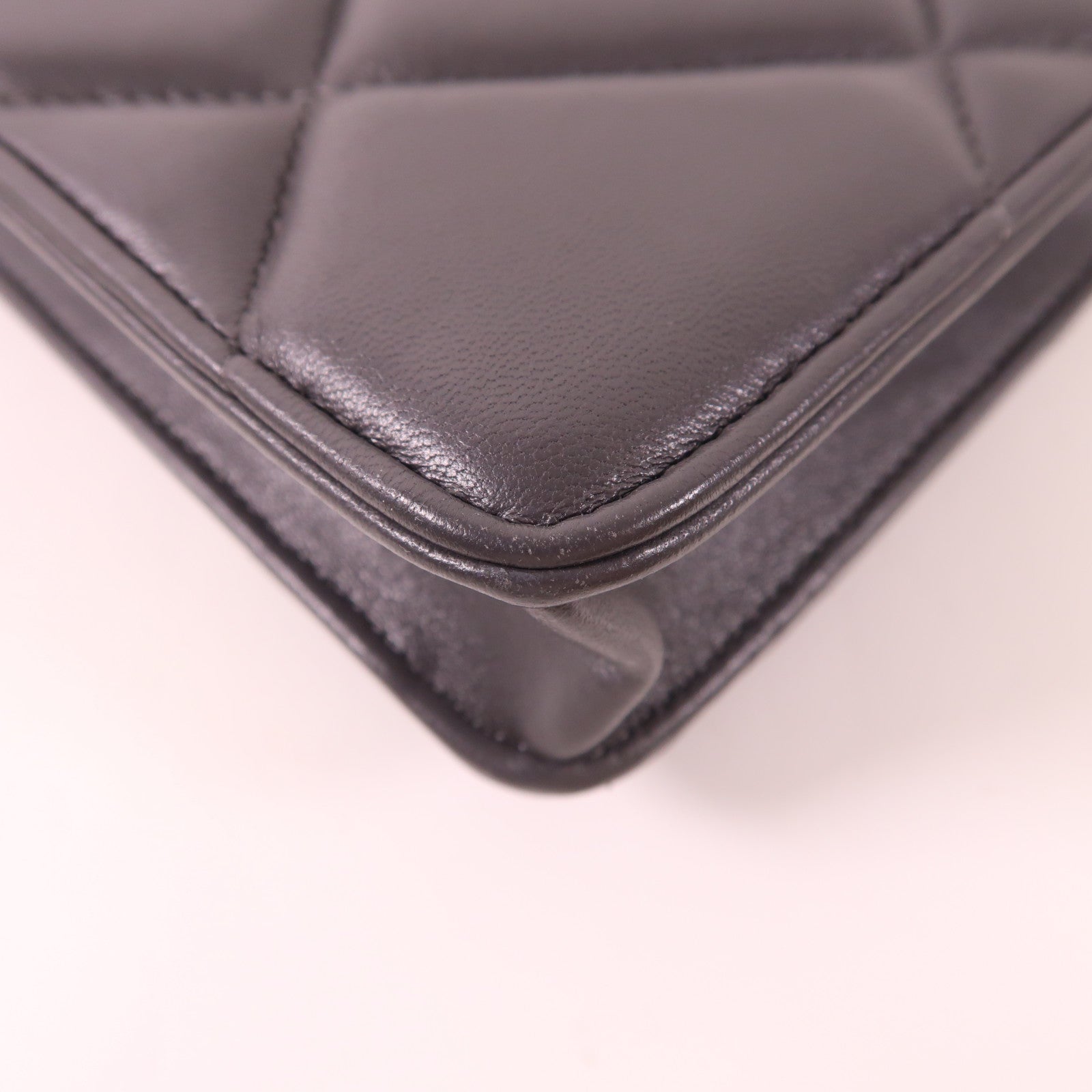 CHANEL 羊皮皮革C19 WOC Wallet On Chain鏈帶肩背袋