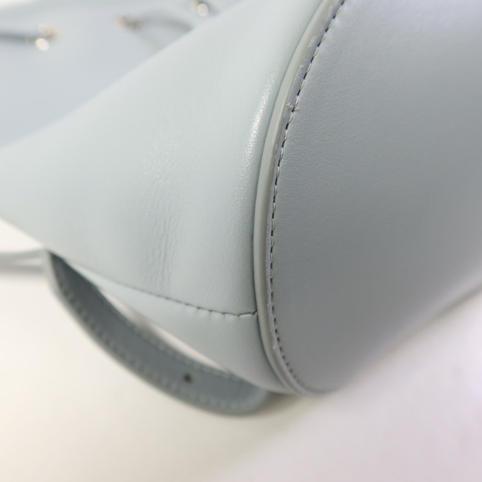 CELINE 牛皮皮革Bonnie銀扣背包