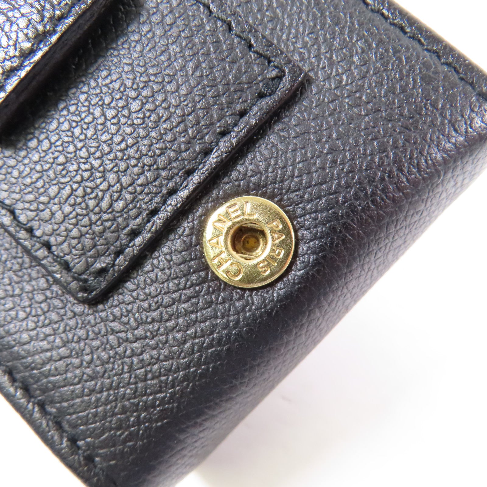 CHANEL 牛皮皮革Cigarette Case金扣肩背袋