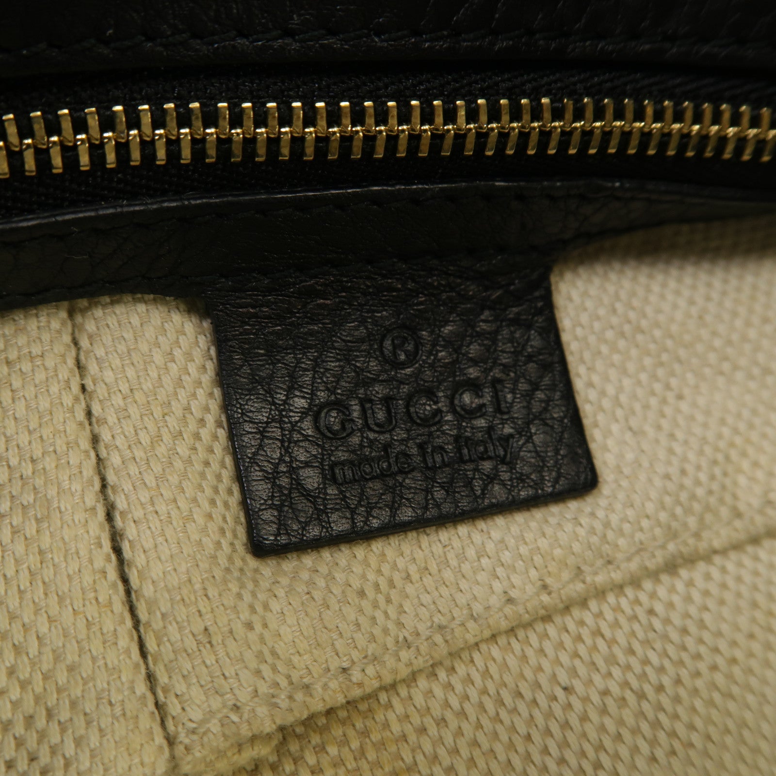 GUCCI 牛皮皮革Soho Shoulder Bag金扣鏈帶肩背袋黑色