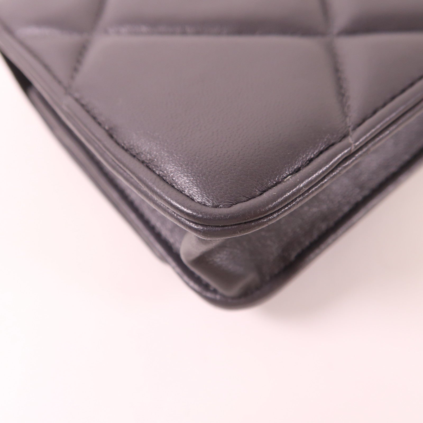 CHANEL 羊皮皮革C19 WOC Wallet On Chain鏈帶肩背袋