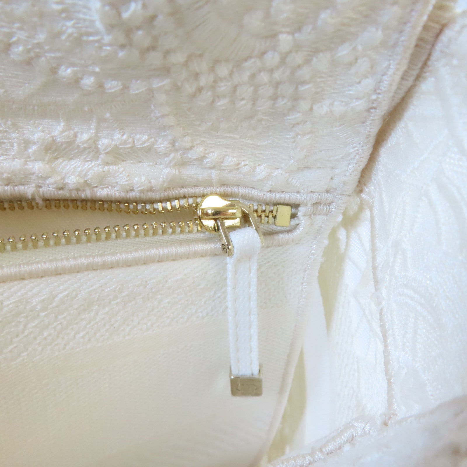 Dior 布料Lady Dior Shoulder金扣手挽肩背兩用袋白色