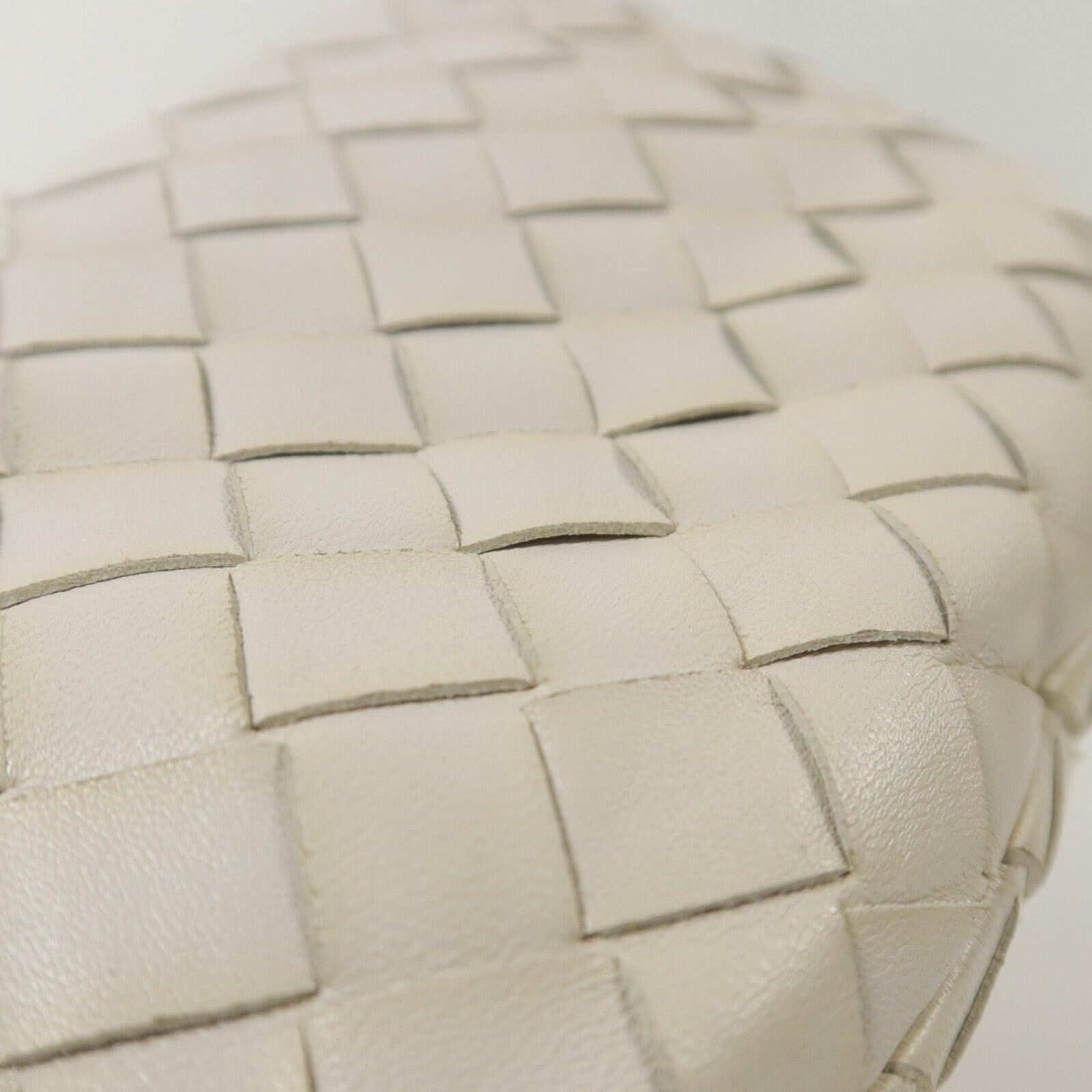 BOTTEGA VENETA 牛皮皮革Mini Jodie手挽袋