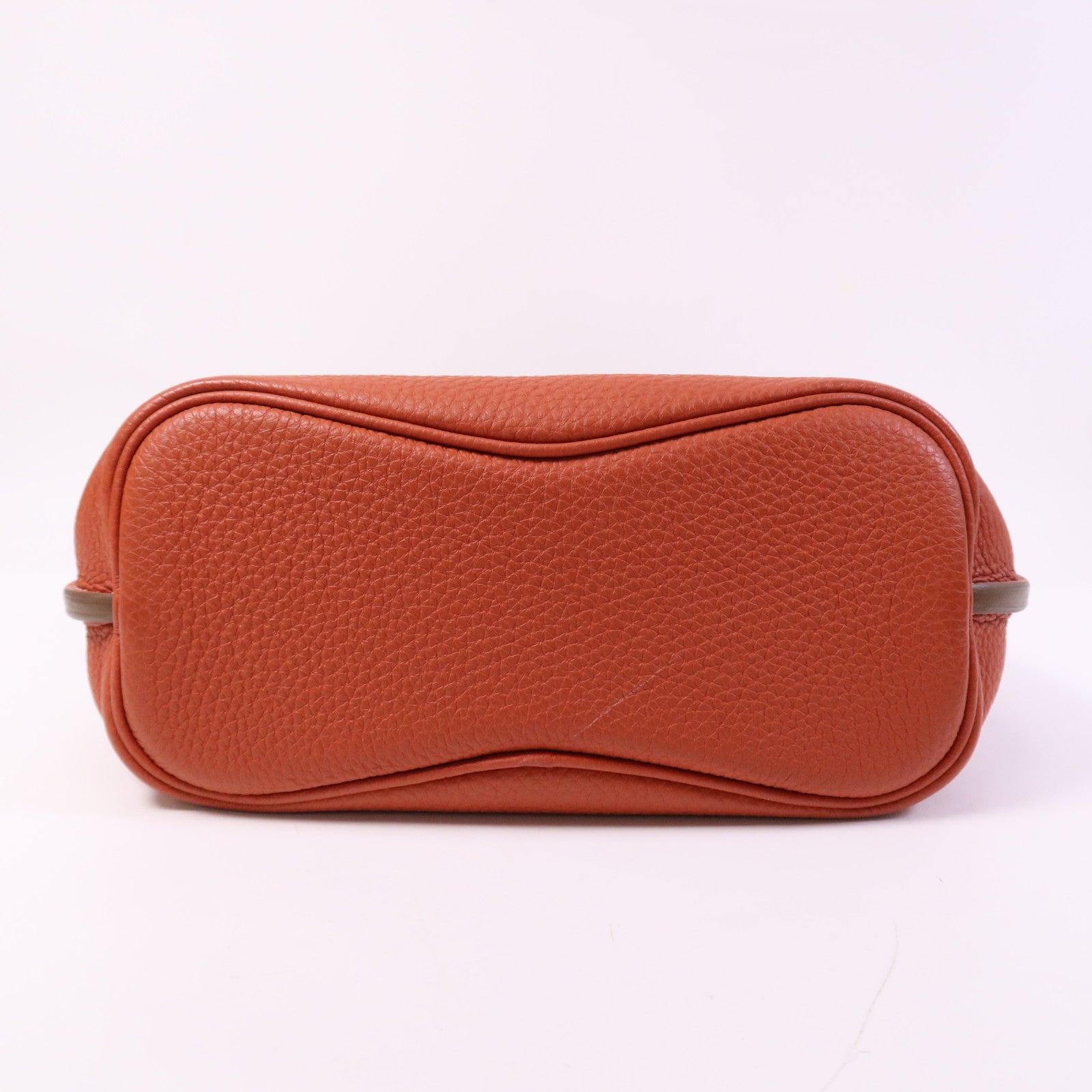 HERMES Togo皮革So Kelly 26銀扣肩背袋Capucine
