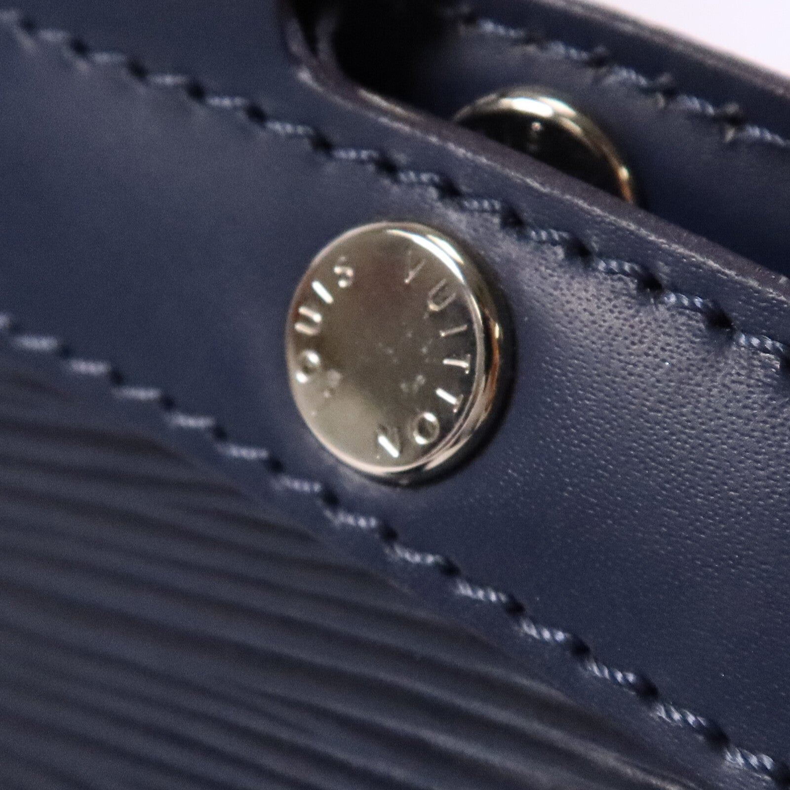 LOUIS VUITTON Epi Brea MM銀扣手挽肩背兩用袋