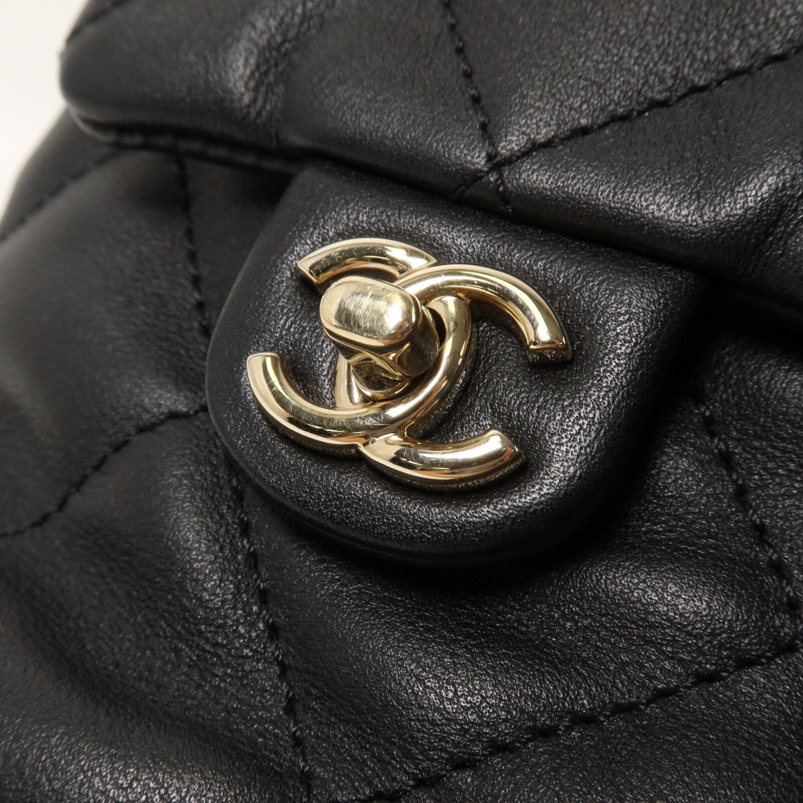 CHANEL 羊皮皮革Backpack鏈帶背包
