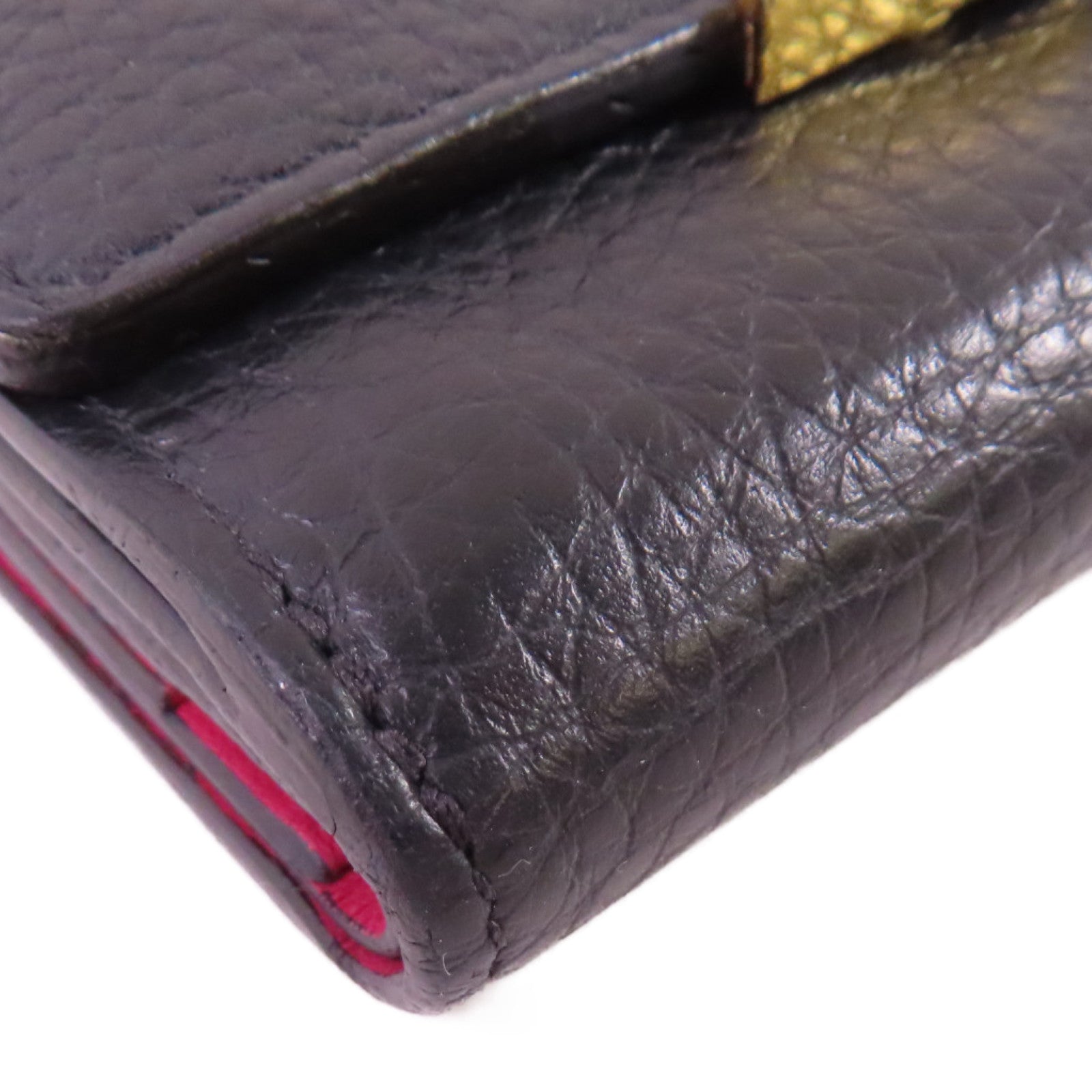 LOUIS VUITTON Taurillon皮革Capucines XS Wallet金扣短錢包黑色/粉紅色