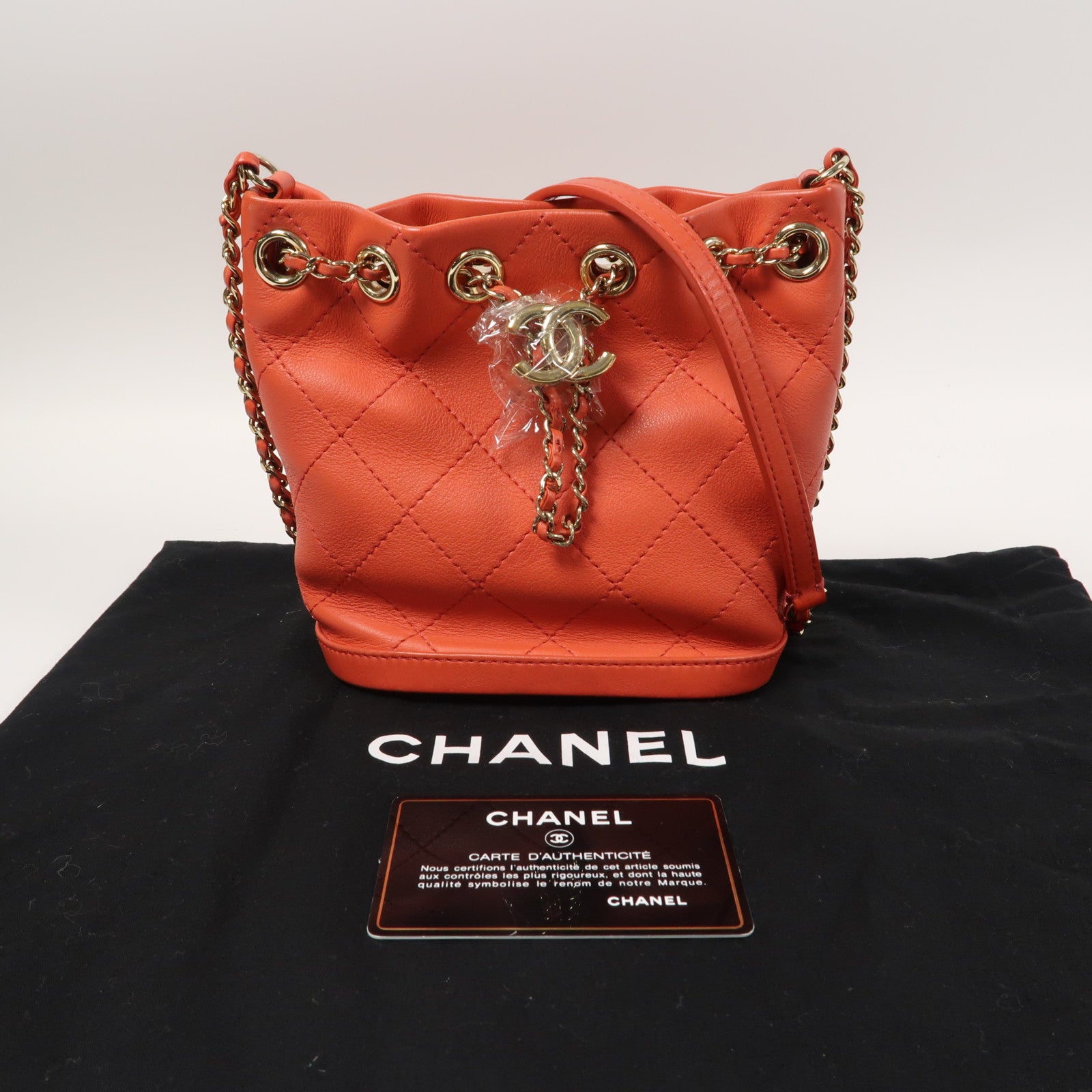 CHANEL 【激減優惠】菱格牛皮皮革Bucket Bag金扣鏈帶肩背袋紅色