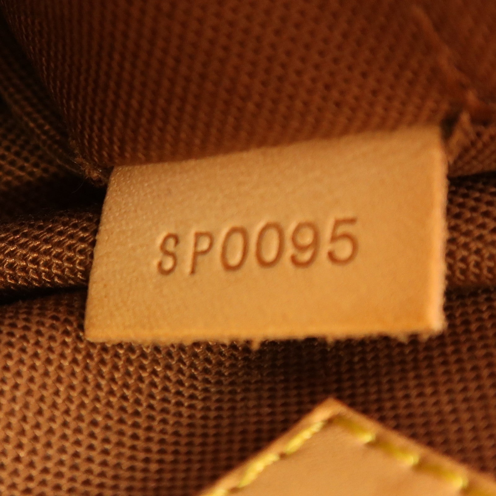 LOUIS VUITTON Monogram Batignolles金扣手挽袋