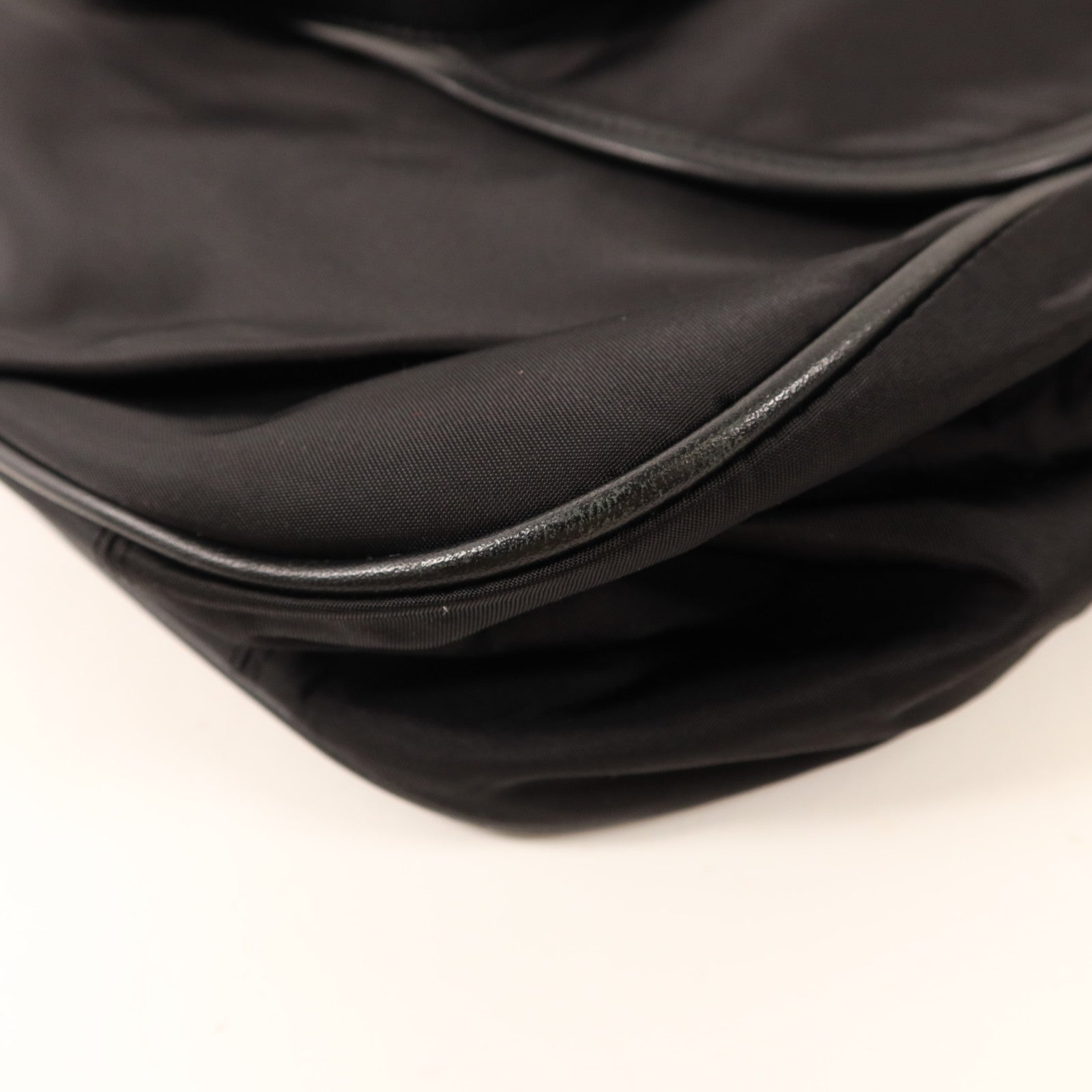 agnes b. 尼龍Shoulder Bag銀扣肩背袋