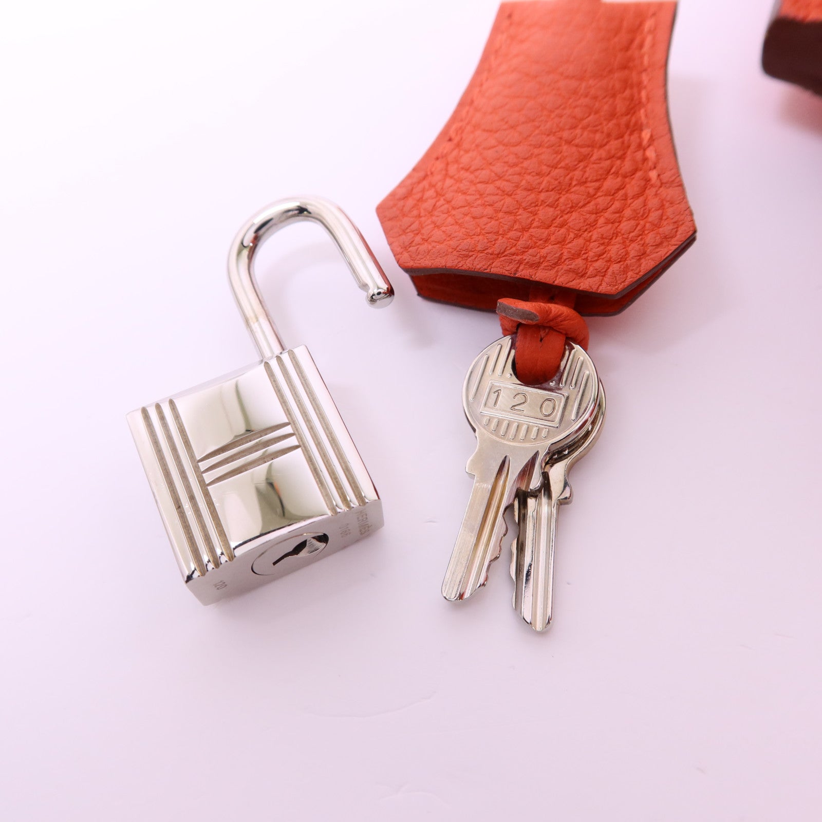 HERMES Togo皮革Birkin 30銀扣手挽袋Capucine