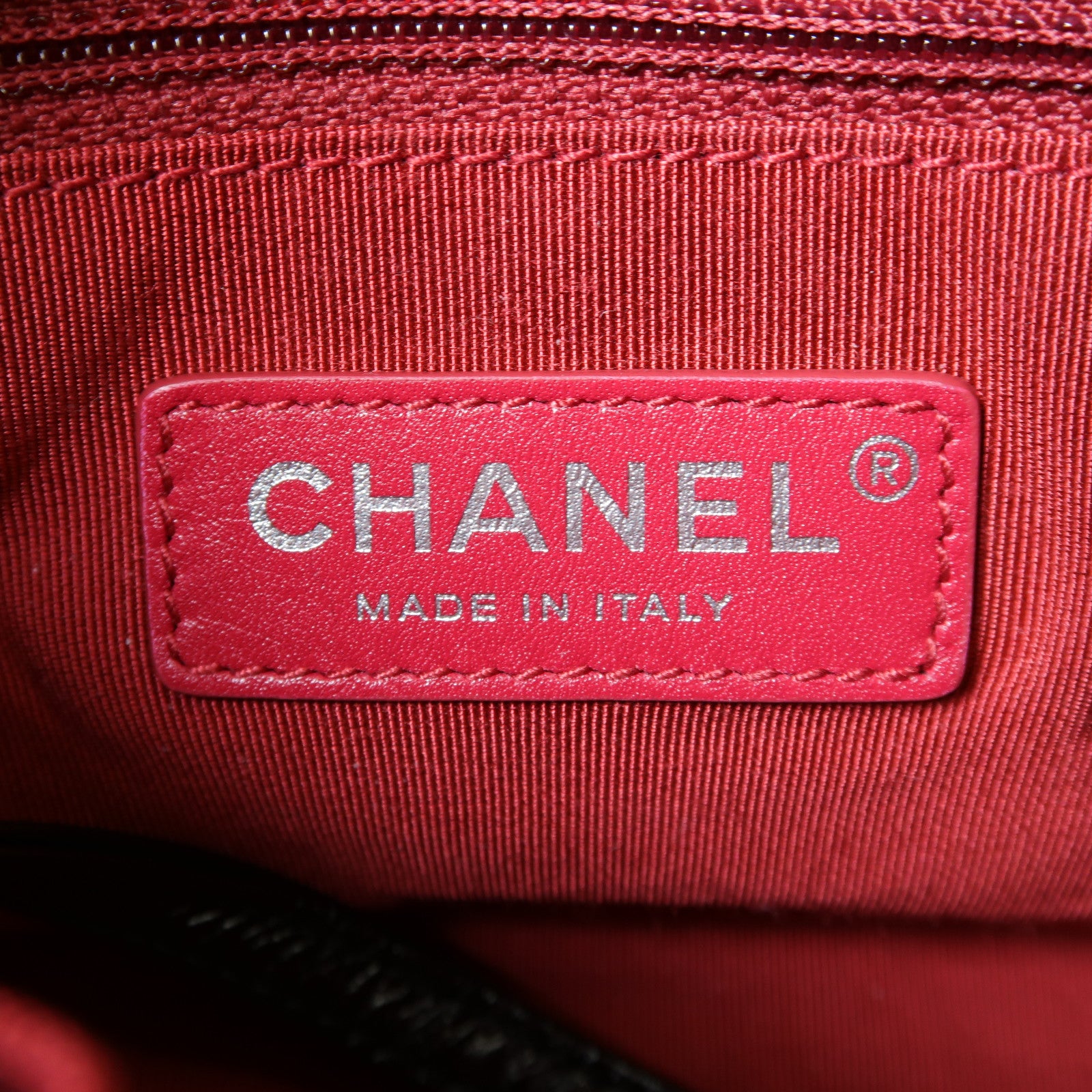 CHANEL 菱格牛皮皮革Gabrielle Small Hobo金扣鏈帶肩背袋黑色