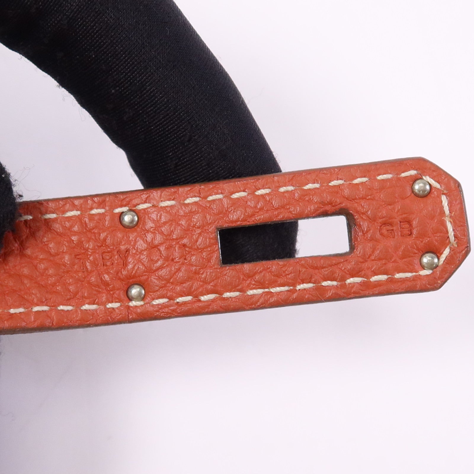 HERMES Togo皮革So Kelly 26銀扣肩背袋Capucine