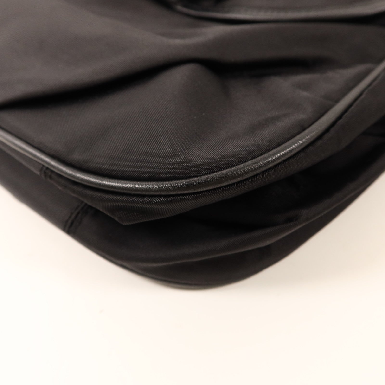 agnes b. 尼龍Shoulder Bag銀扣肩背袋