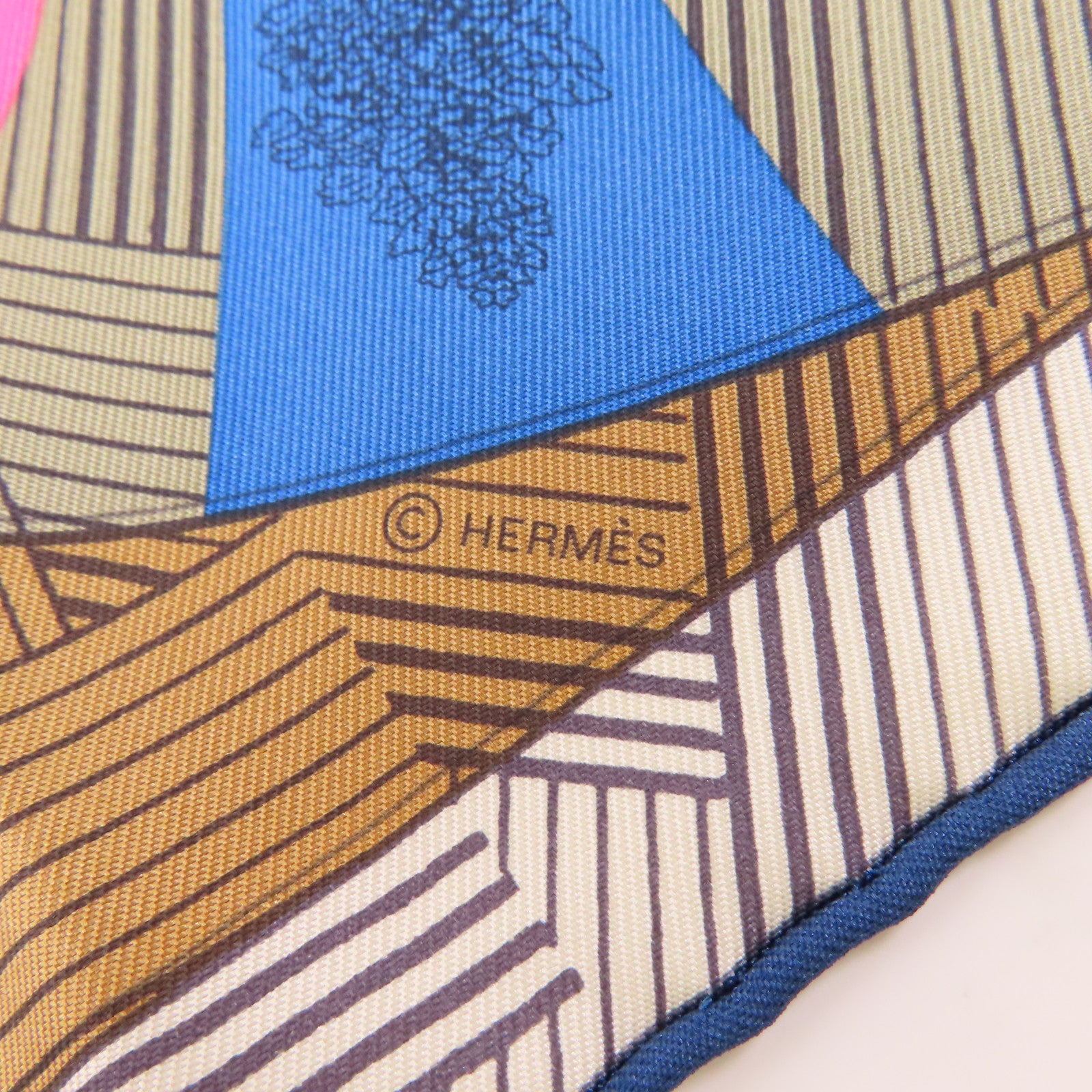 HERMES 絲質Scarf絲巾