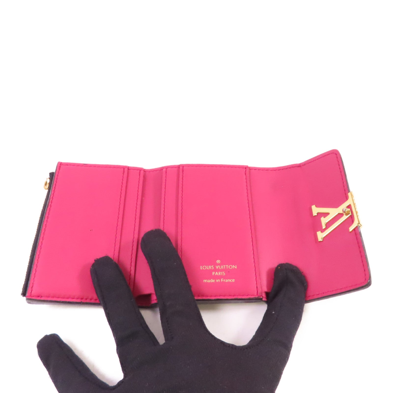 LOUIS VUITTON Taurillon皮革Capucines XS Wallet金扣短錢包黑色/粉紅色