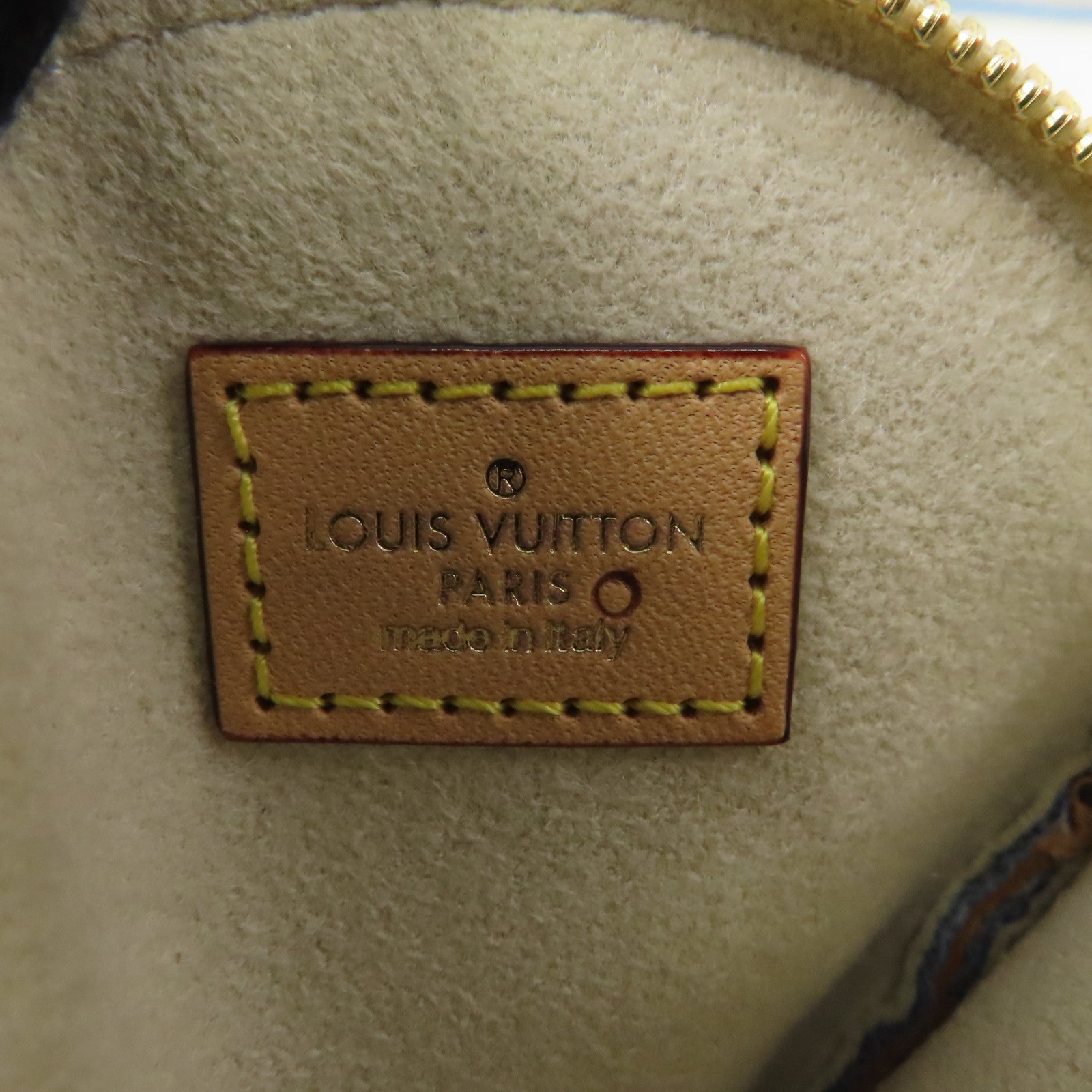 LOUIS VUITTON 【激減優惠】By The Pool Porte cles Illustre Key Holder金扣鎖匙扣白色/淺藍色