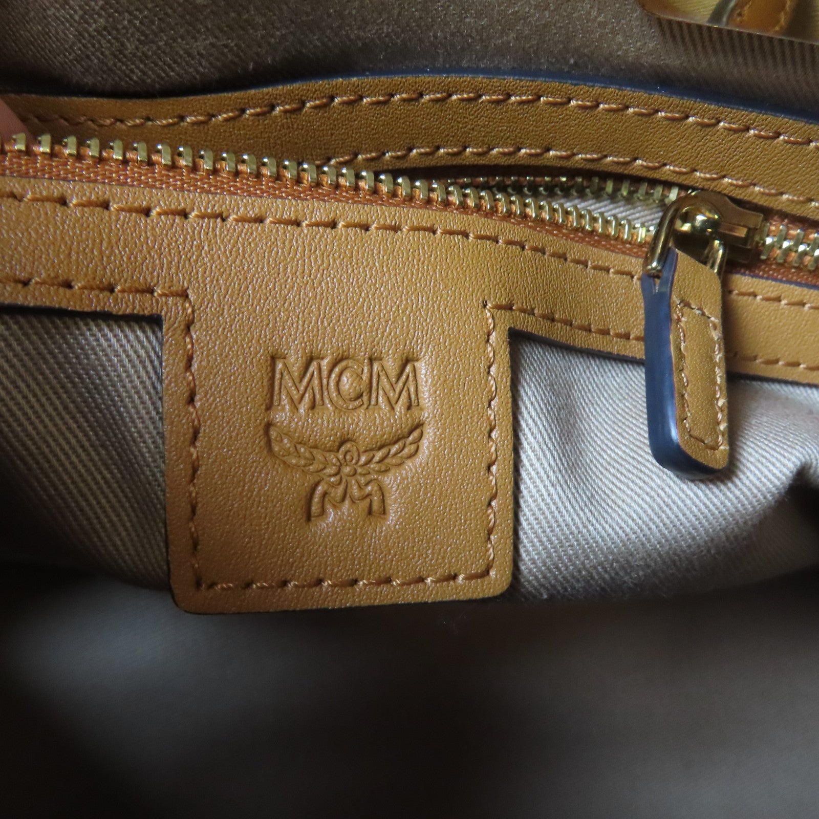 MCM 塗層帆布Boston Bag金扣手挽肩背兩用袋啡色