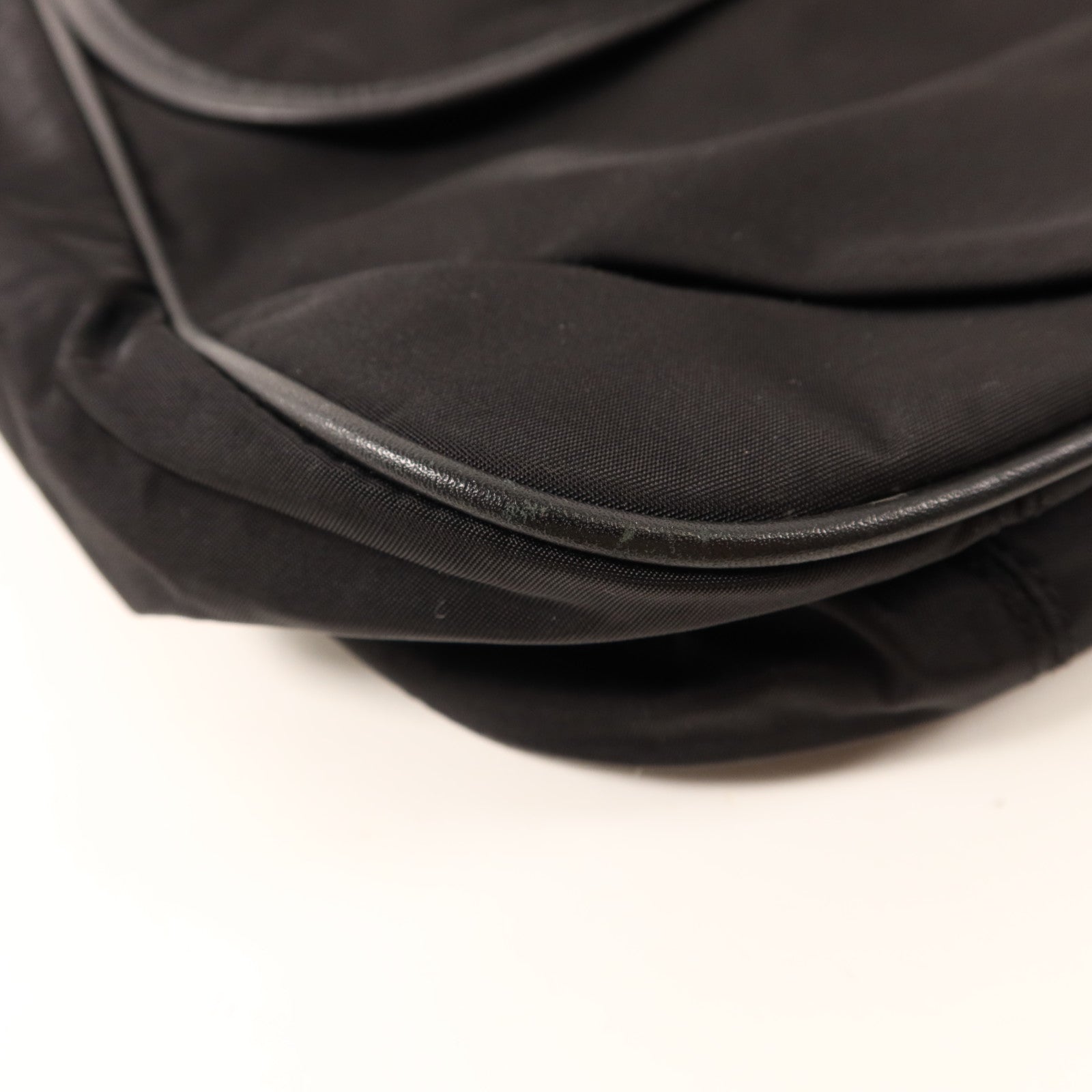 agnes b. 尼龍Shoulder Bag銀扣肩背袋