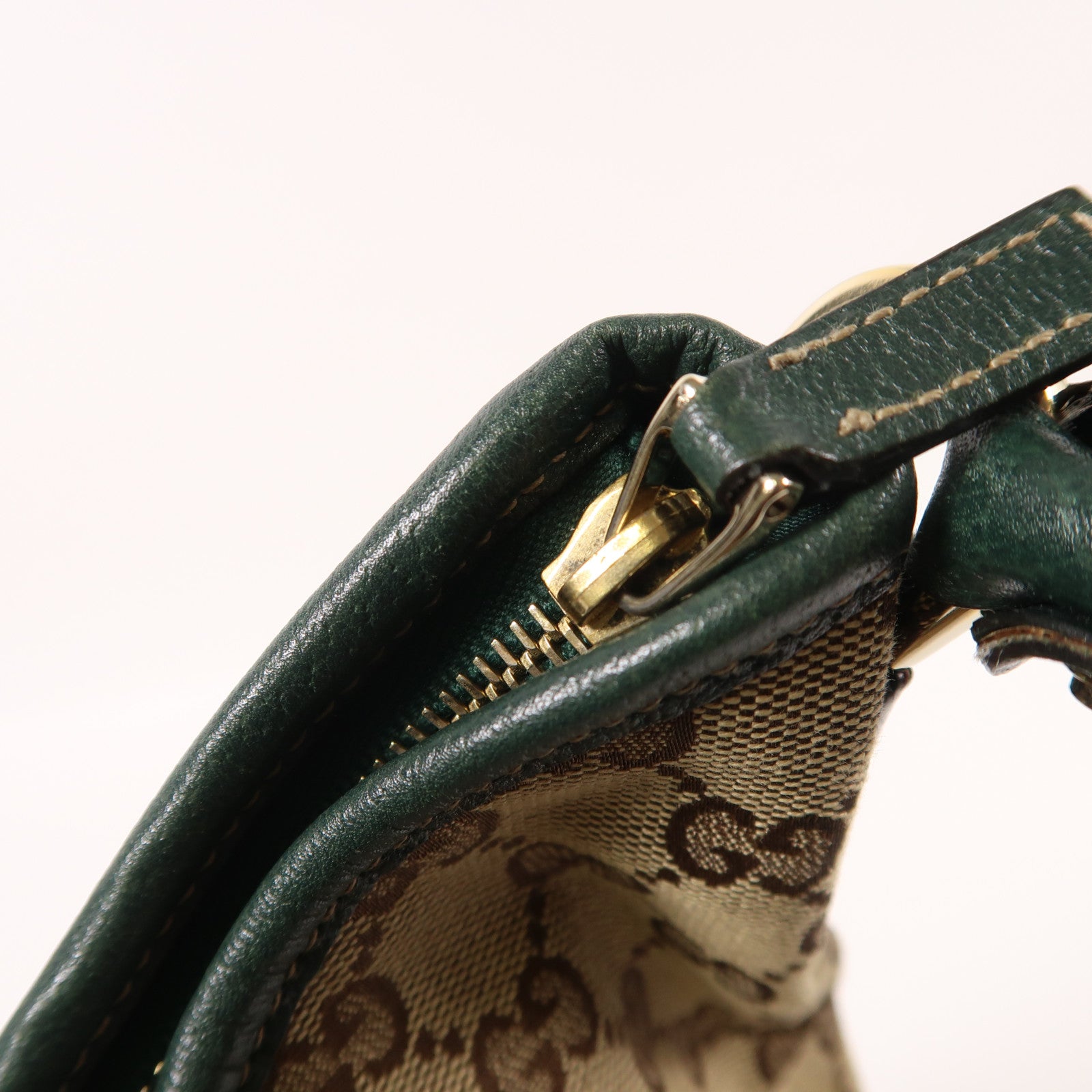 GUCCI 帆布Shoulder Bag金扣肩背袋