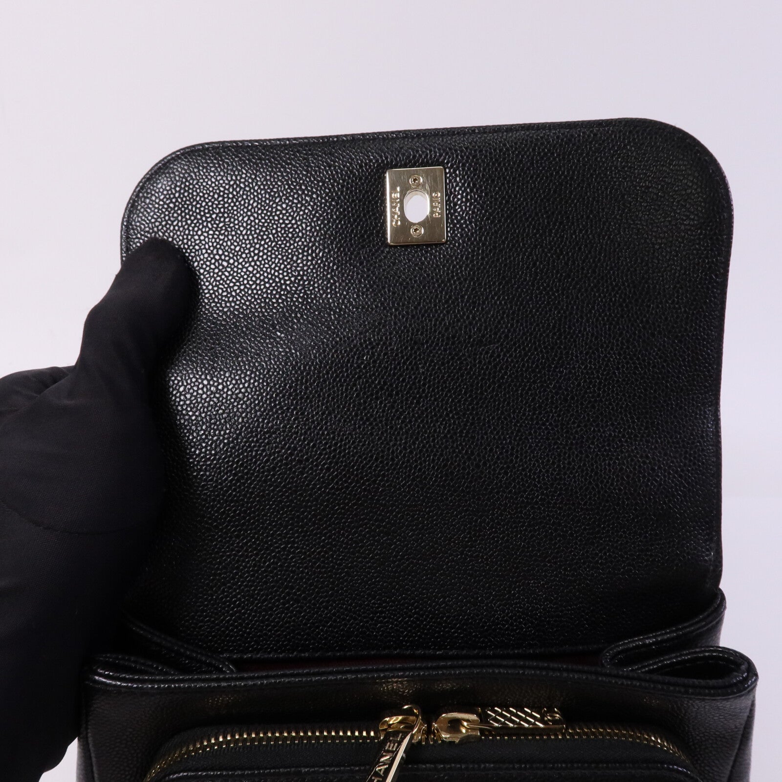 CHANEL 牛皮皮革Business Affinity Small金扣鏈帶手挽肩背兩用袋