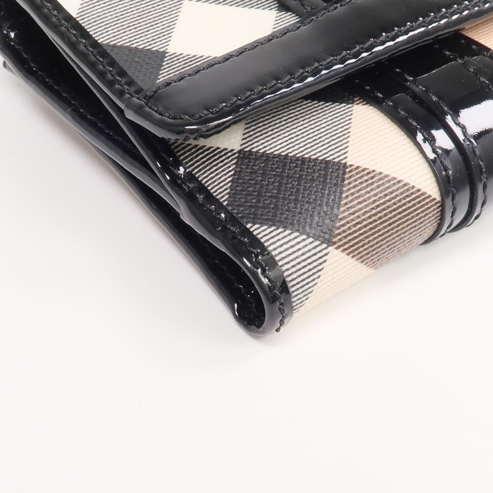 BURBERRY 塗層帆布/漆皮皮革/皮革Wallet銀扣錢包
