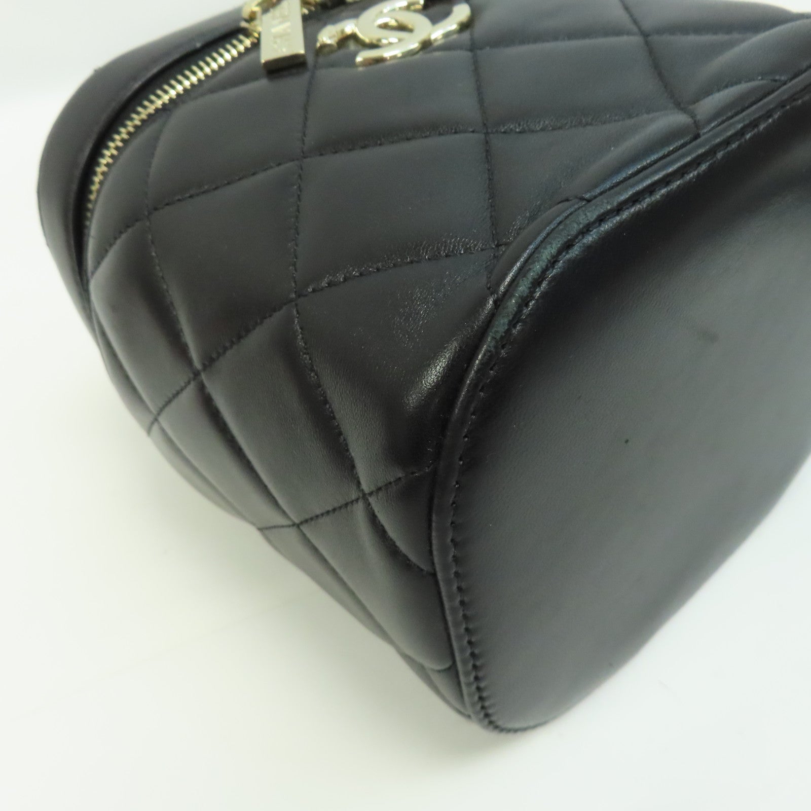 CHANEL 菱格羊皮皮革Trendy CC Vanity Case金扣手挽肩背兩用袋黑色