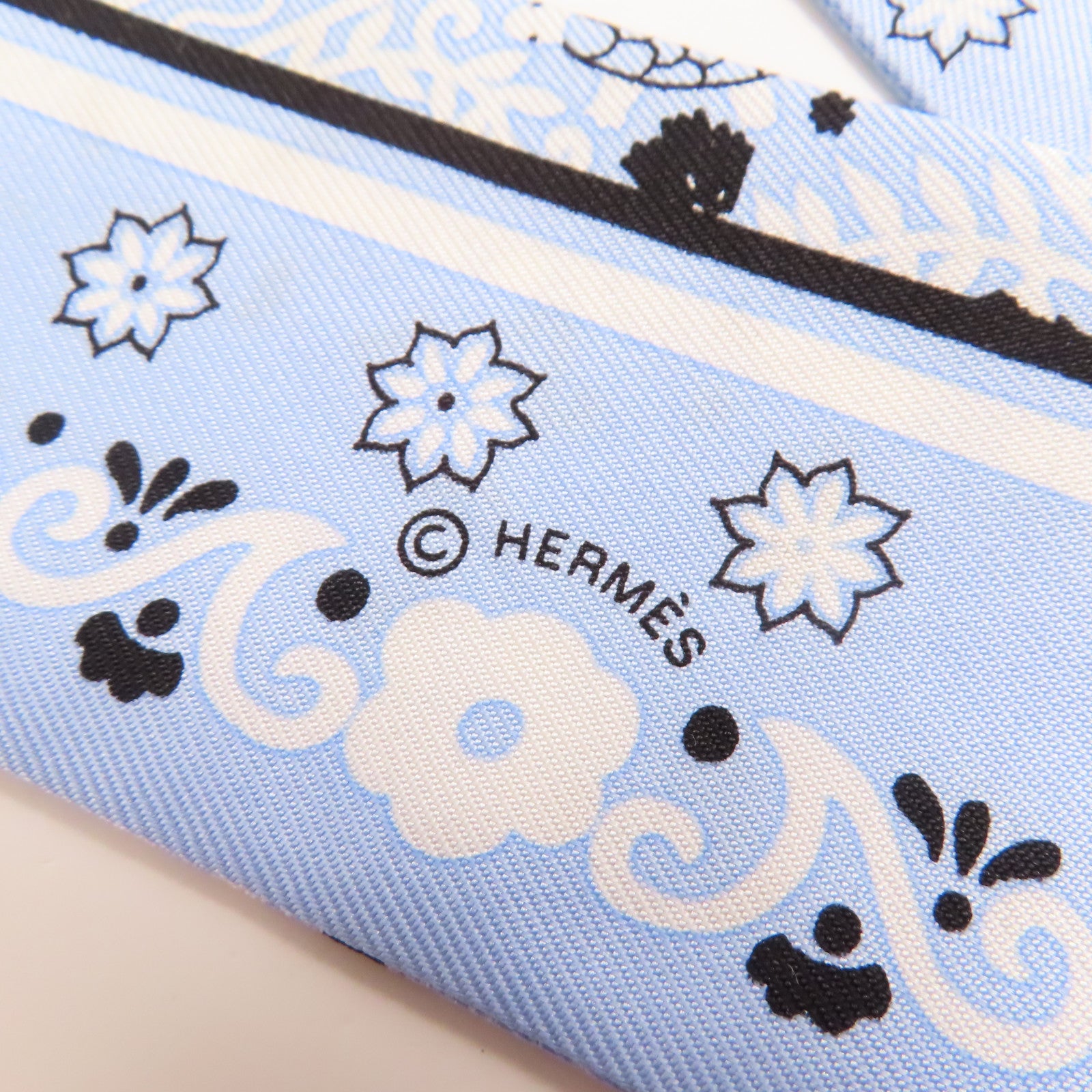 HERMES 絲質Twilly絲巾