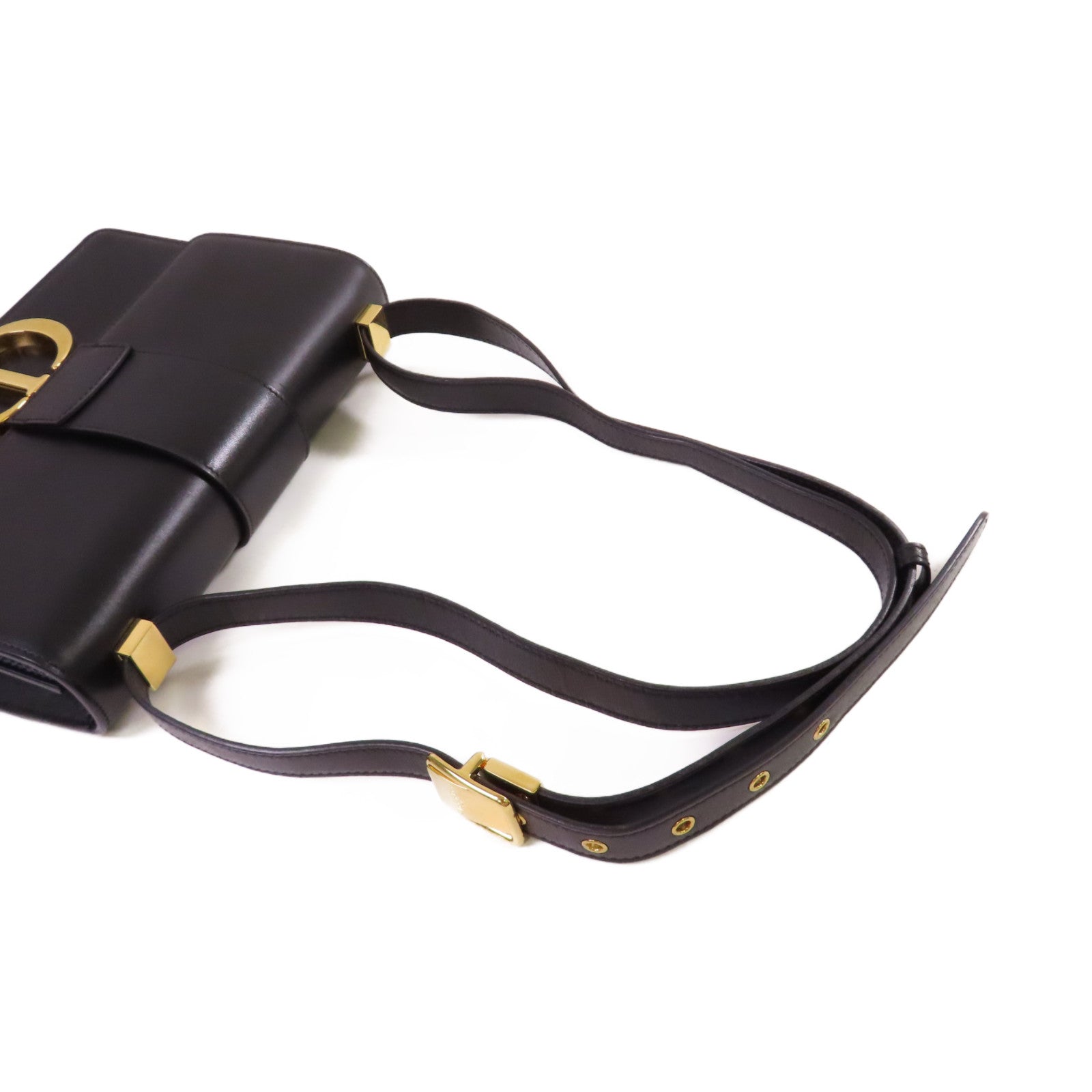 Dior 【激減優惠】牛皮皮革30 Montaigne Shoulder Bag金扣肩背袋黑色
