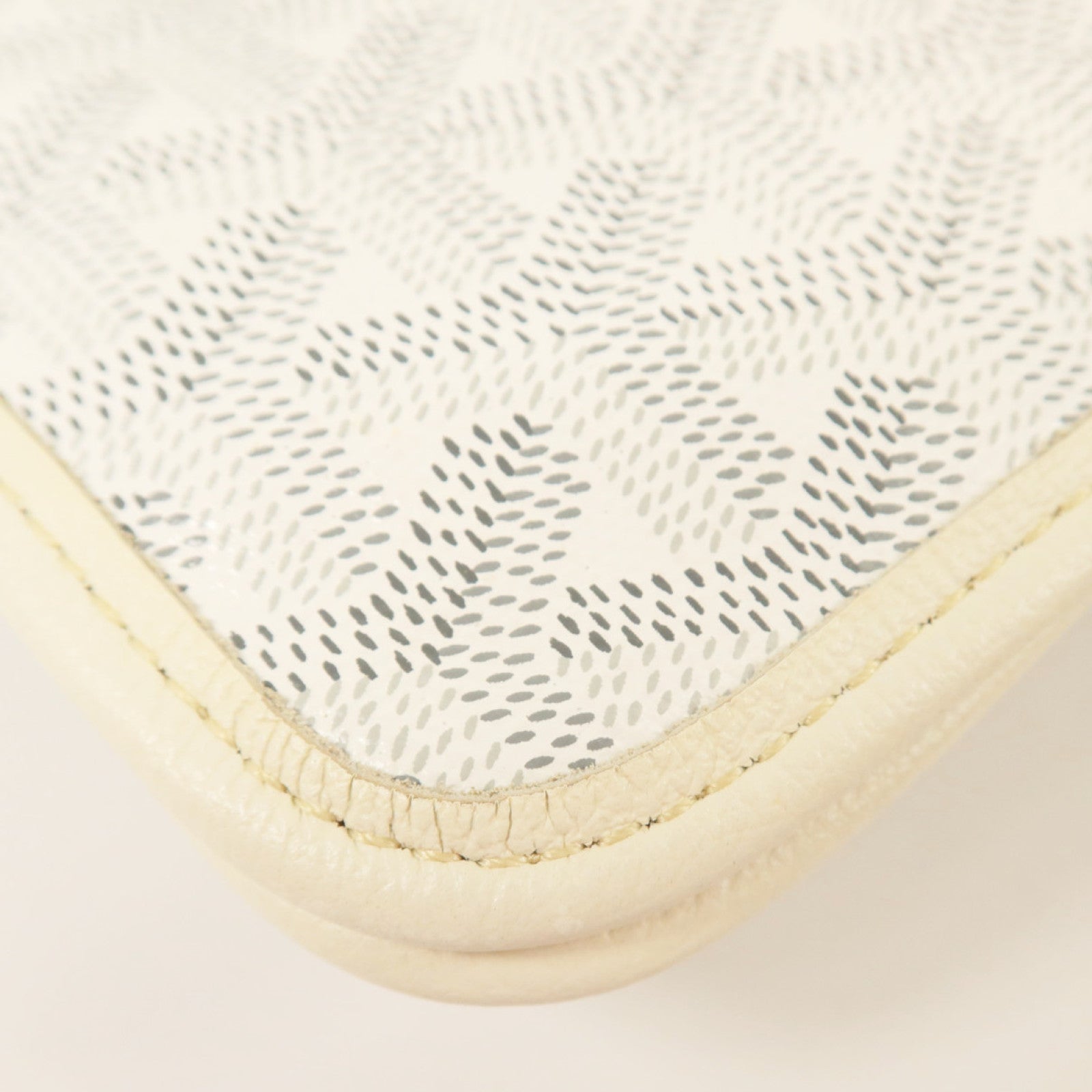 GOYARD 塗層帆布Plumet Pocket Wallet銀扣肩背袋