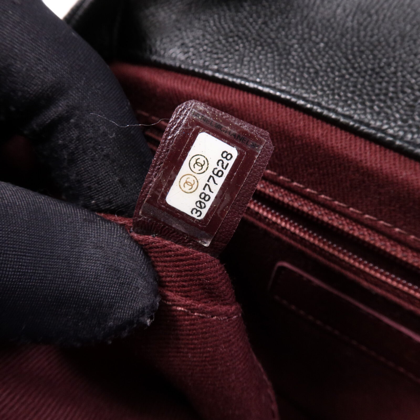 CHANEL 牛皮皮革Business Affinity Small金扣鏈帶手挽肩背兩用袋