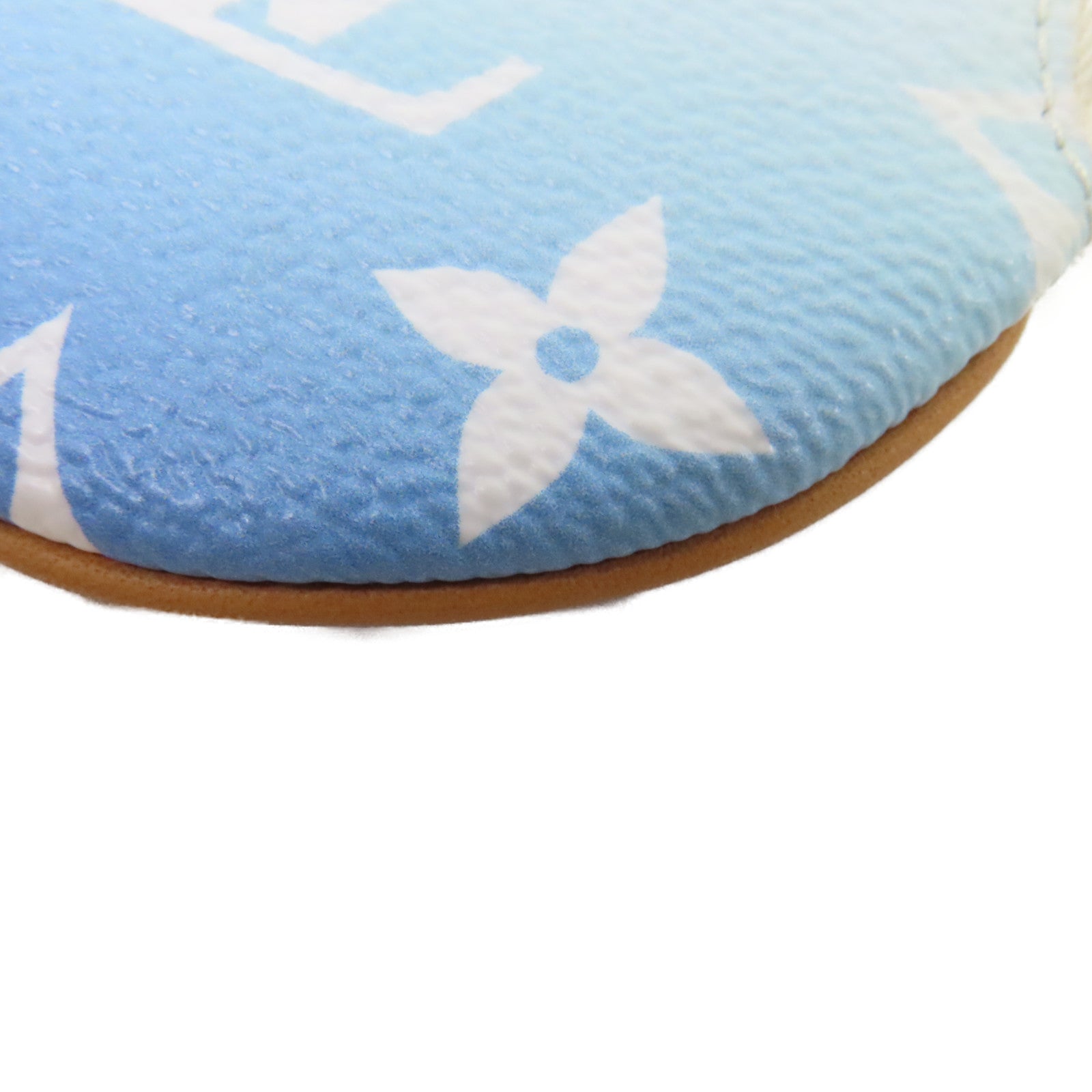 LOUIS VUITTON 【激減優惠】By The Pool Porte cles Illustre Key Holder金扣鎖匙扣白色/淺藍色