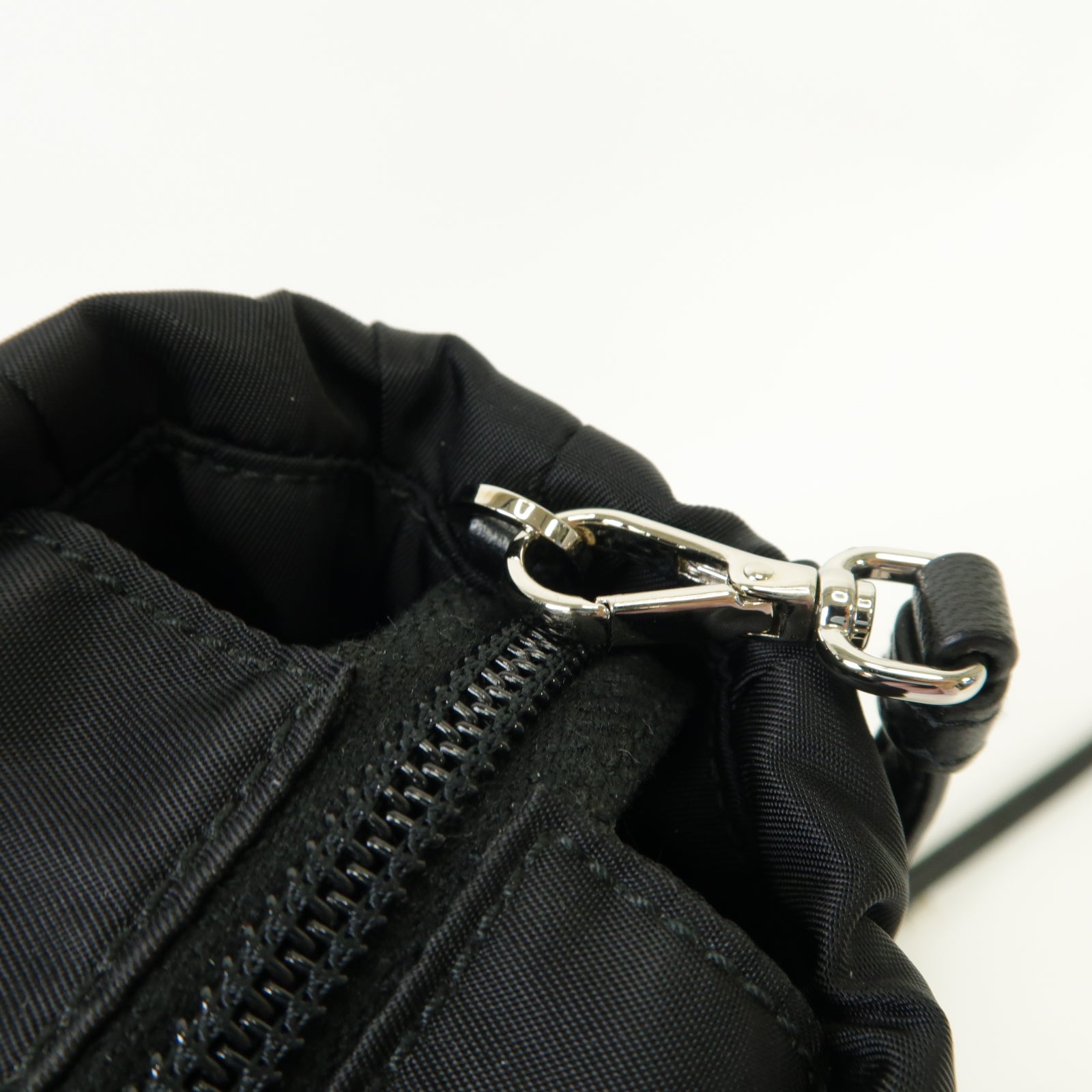 PRADA 尼龍2 Way Shoulder銀扣手挽肩背兩用袋黑色