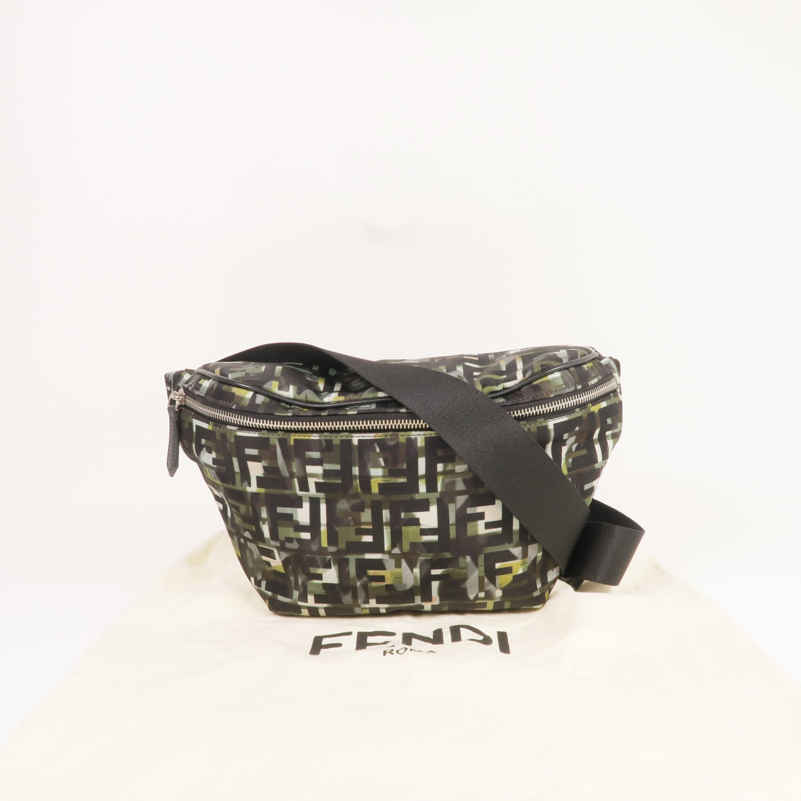 FENDI 尼龍CamouFF Belt Bag銀扣腰包