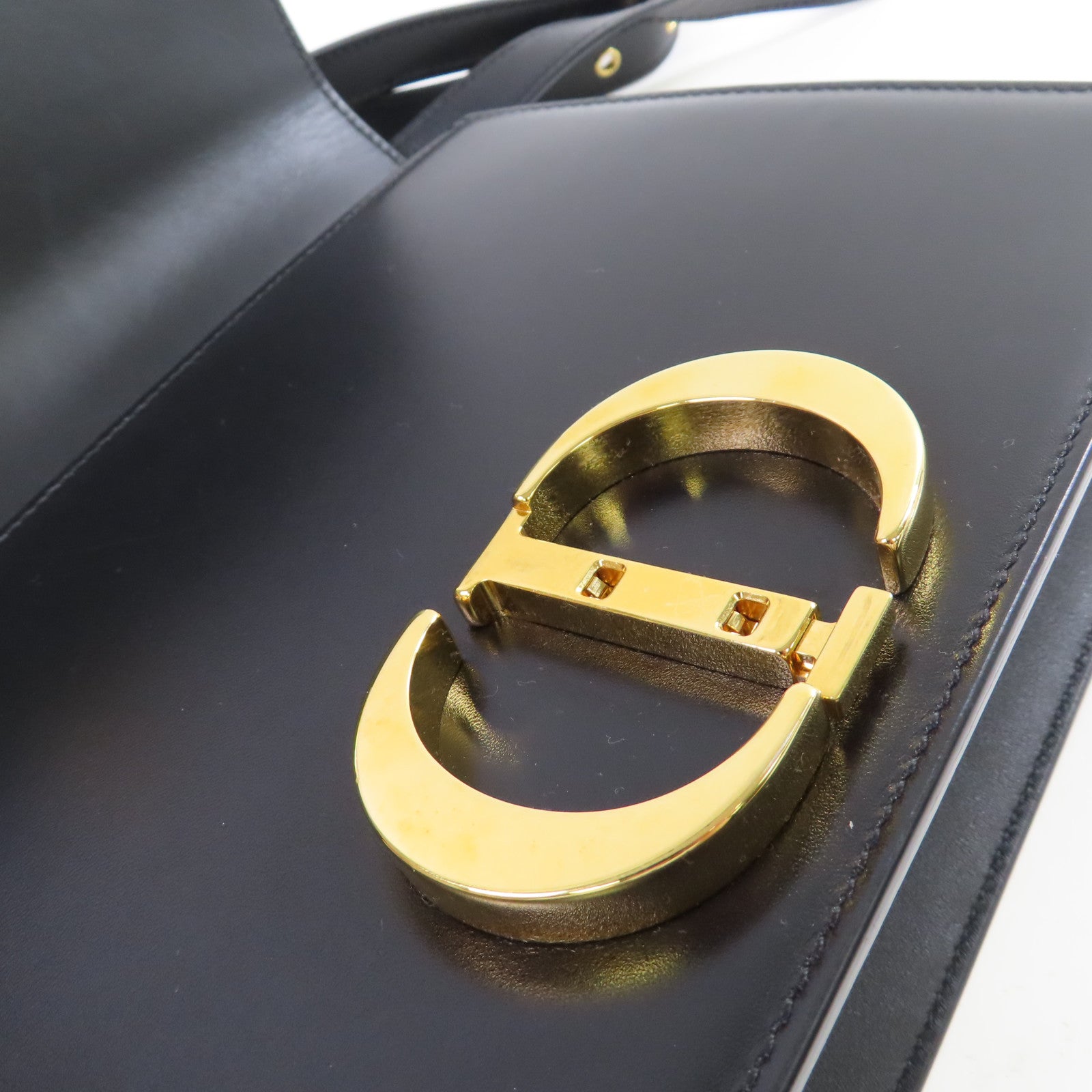 Dior 【激減優惠】牛皮皮革30 Montaigne Shoulder Bag金扣肩背袋黑色
