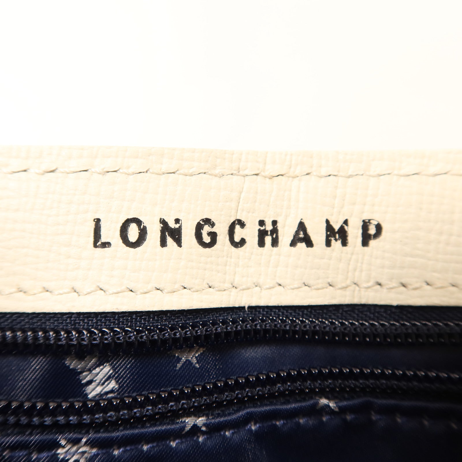 Longchamp 牛皮皮革Shoulder Bag銀扣肩背袋