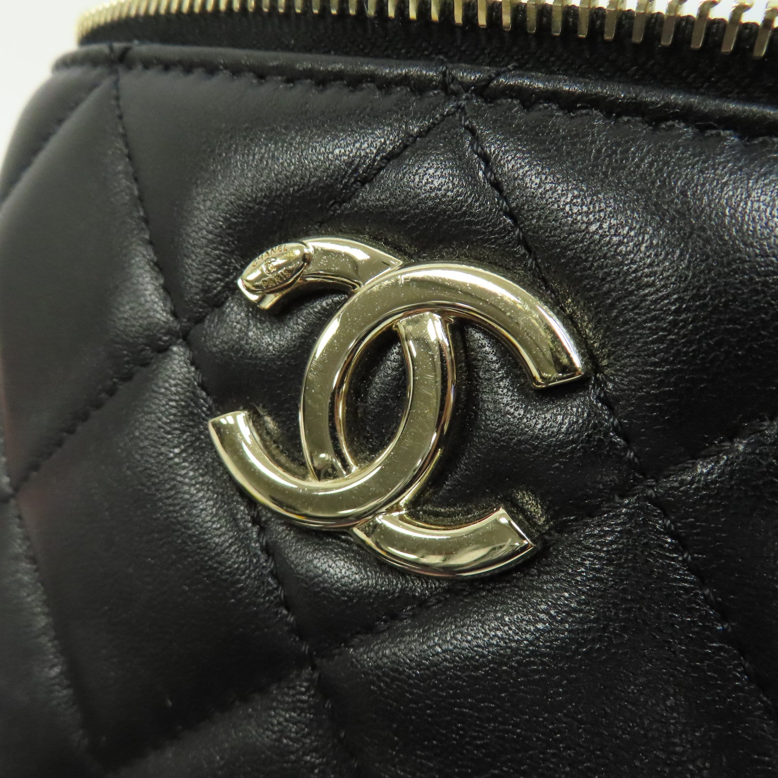 CHANEL 菱格羊皮皮革Trendy CC Vanity Case金扣手挽肩背兩用袋黑色
