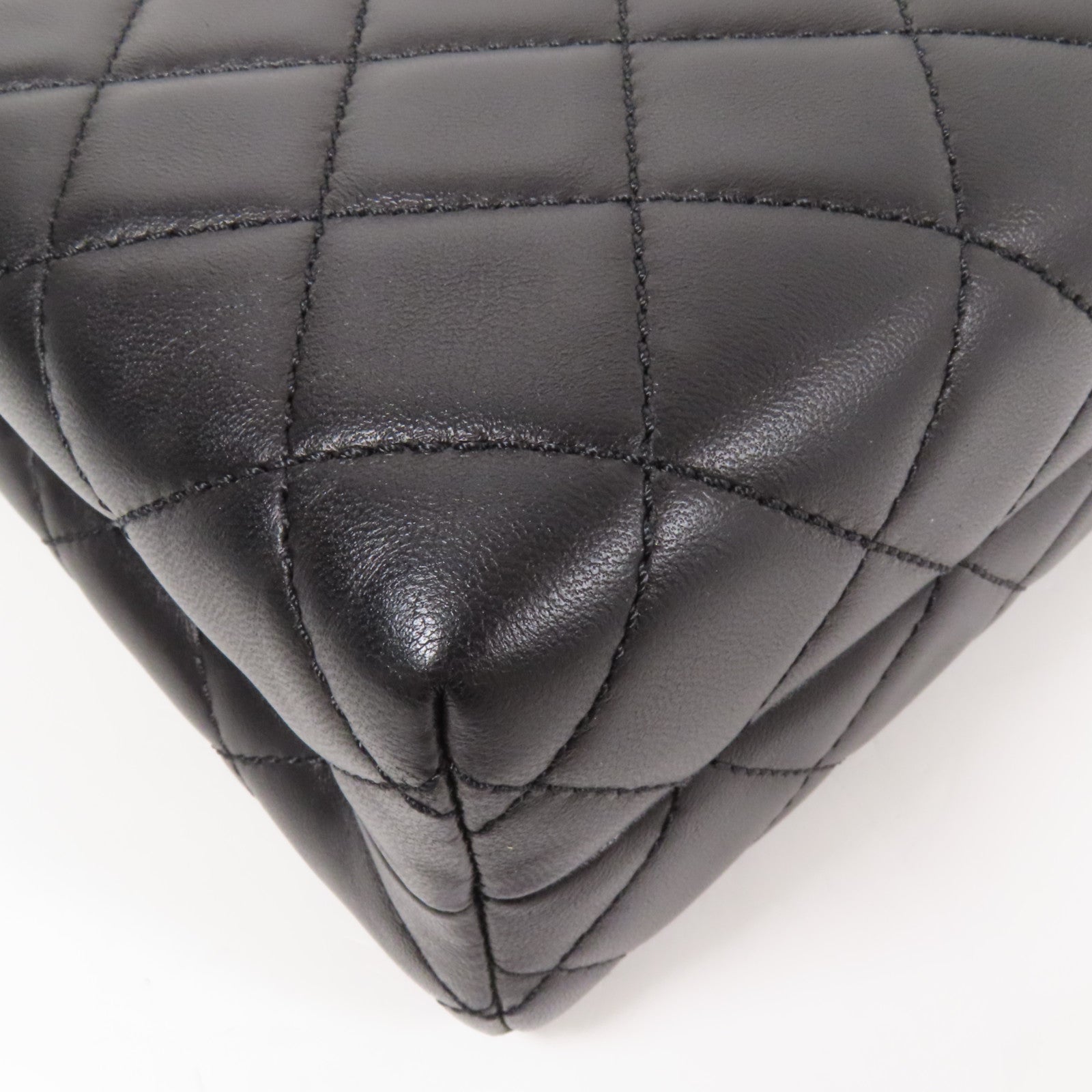 CHANEL 牛皮皮革Chain Shoulder鏈帶肩背袋