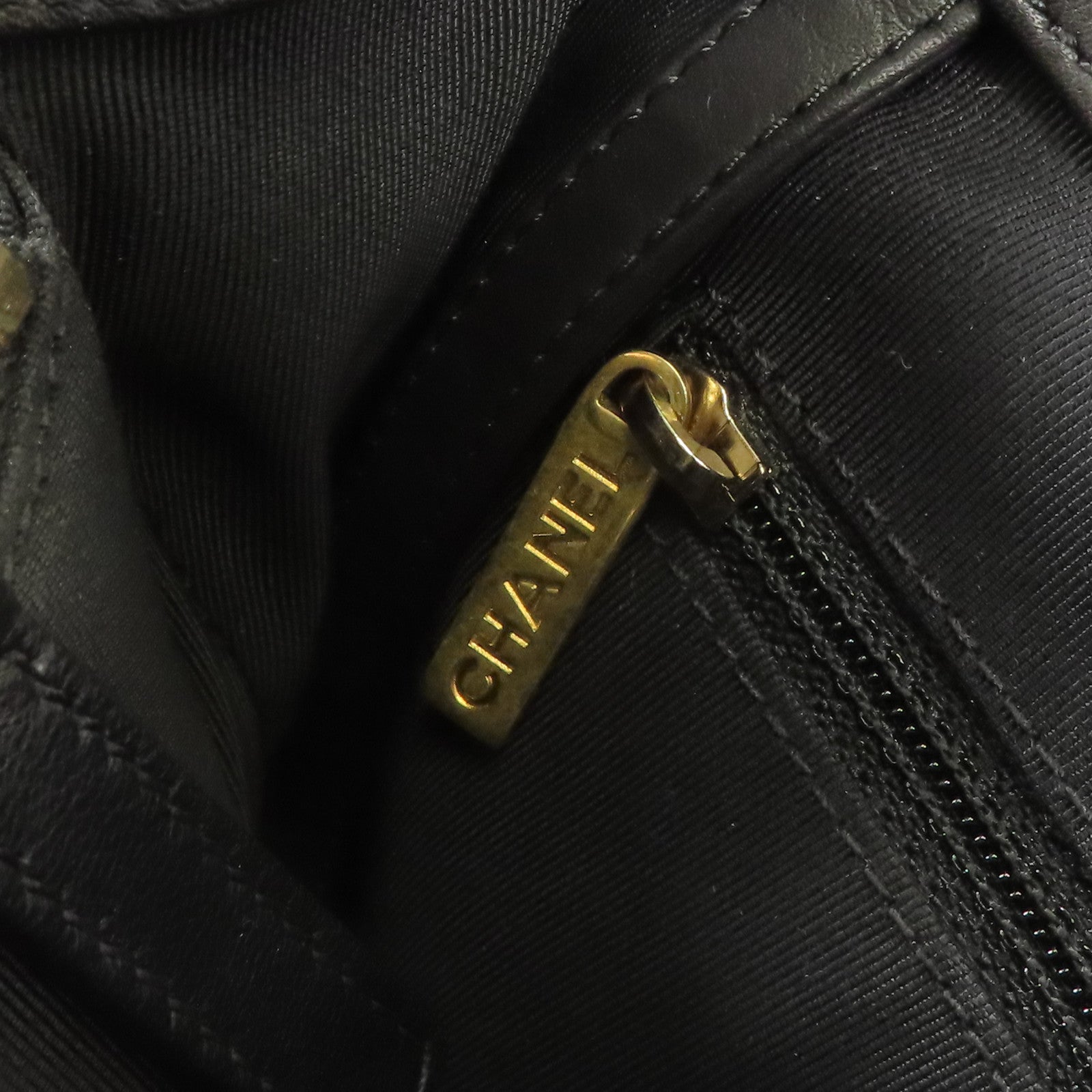CHANEL CC GHW Boy Chanel Tote Bag Lambskin Leather Black